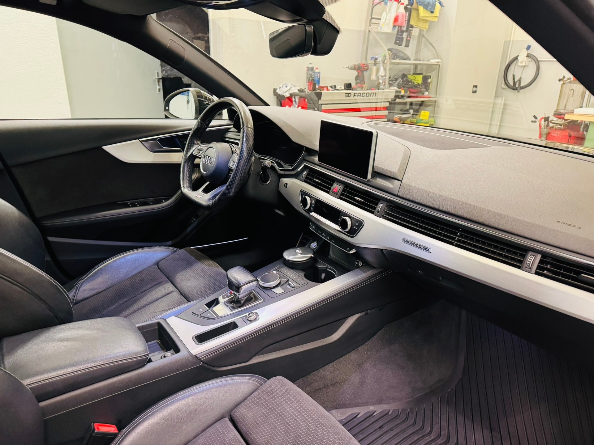 AUDI A4 Avant 3.0 TDI Sport quattro tiptronic-image-10
