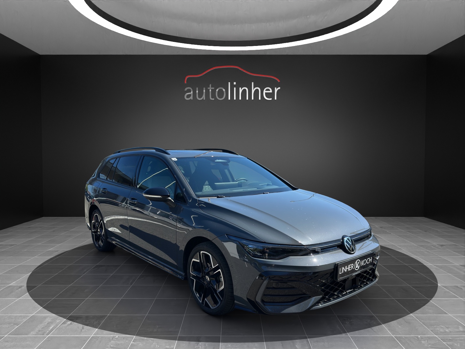 VW Golf Variant 2.0 TSI R-Line DSG 4 Motion-image-5