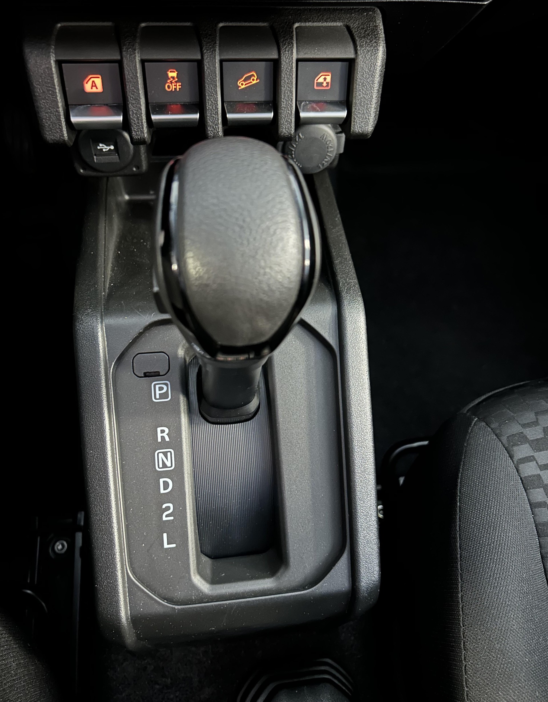 SUZUKI Jimny 1.5 Compact Top Automatique 4 Place/4Platz-image-12
