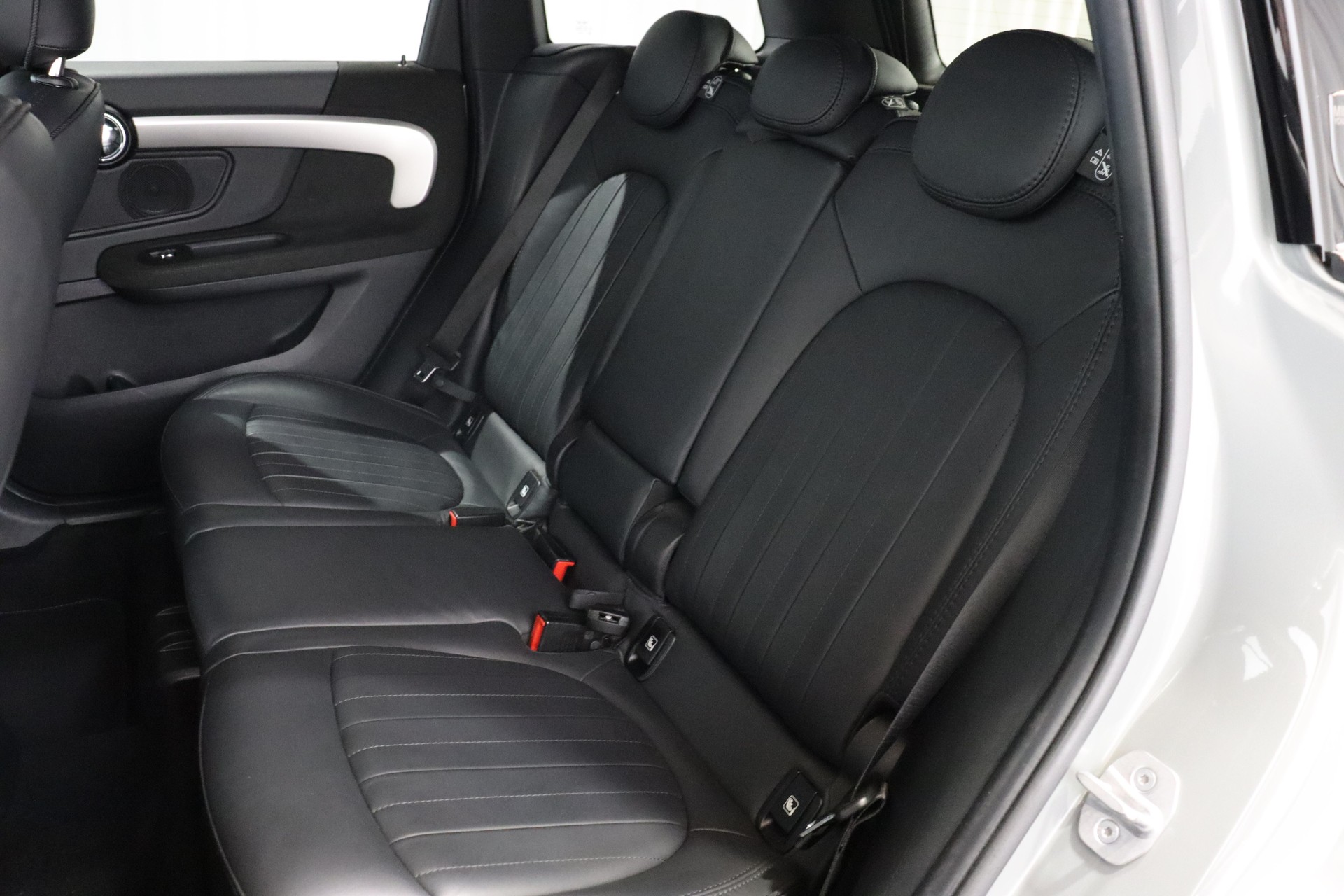 MINI Countryman F60 2.0i Cooper S SAG ALL4-image-9