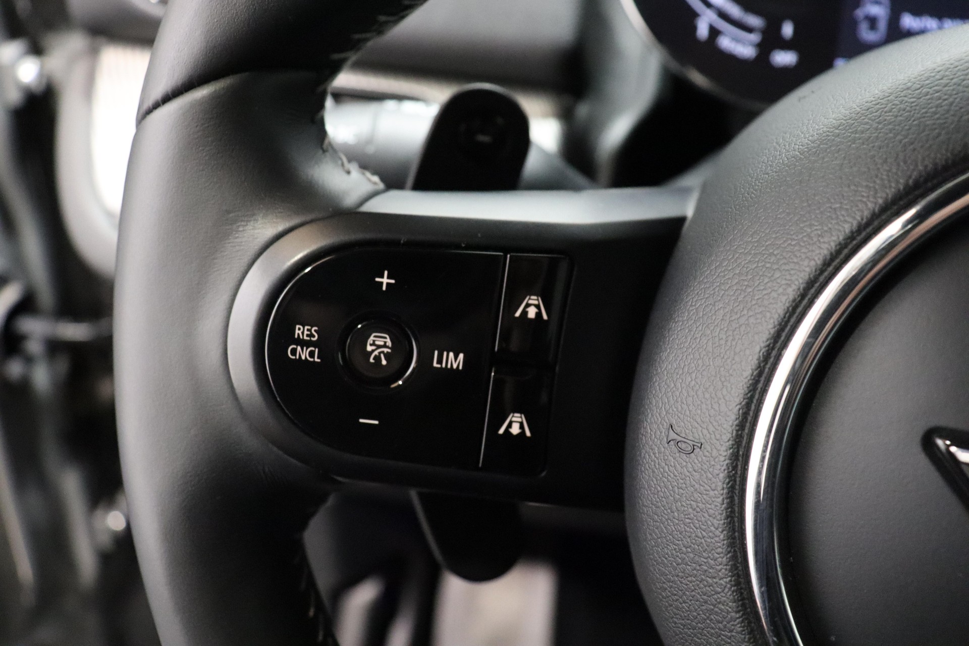 MINI Countryman F60 2.0i Cooper S SAG ALL4-image-17