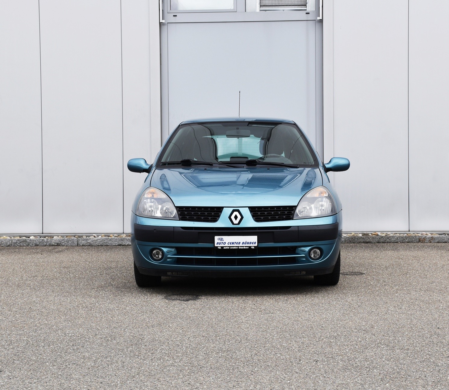RENAULT Clio 1.4 16V Extrême-image-3