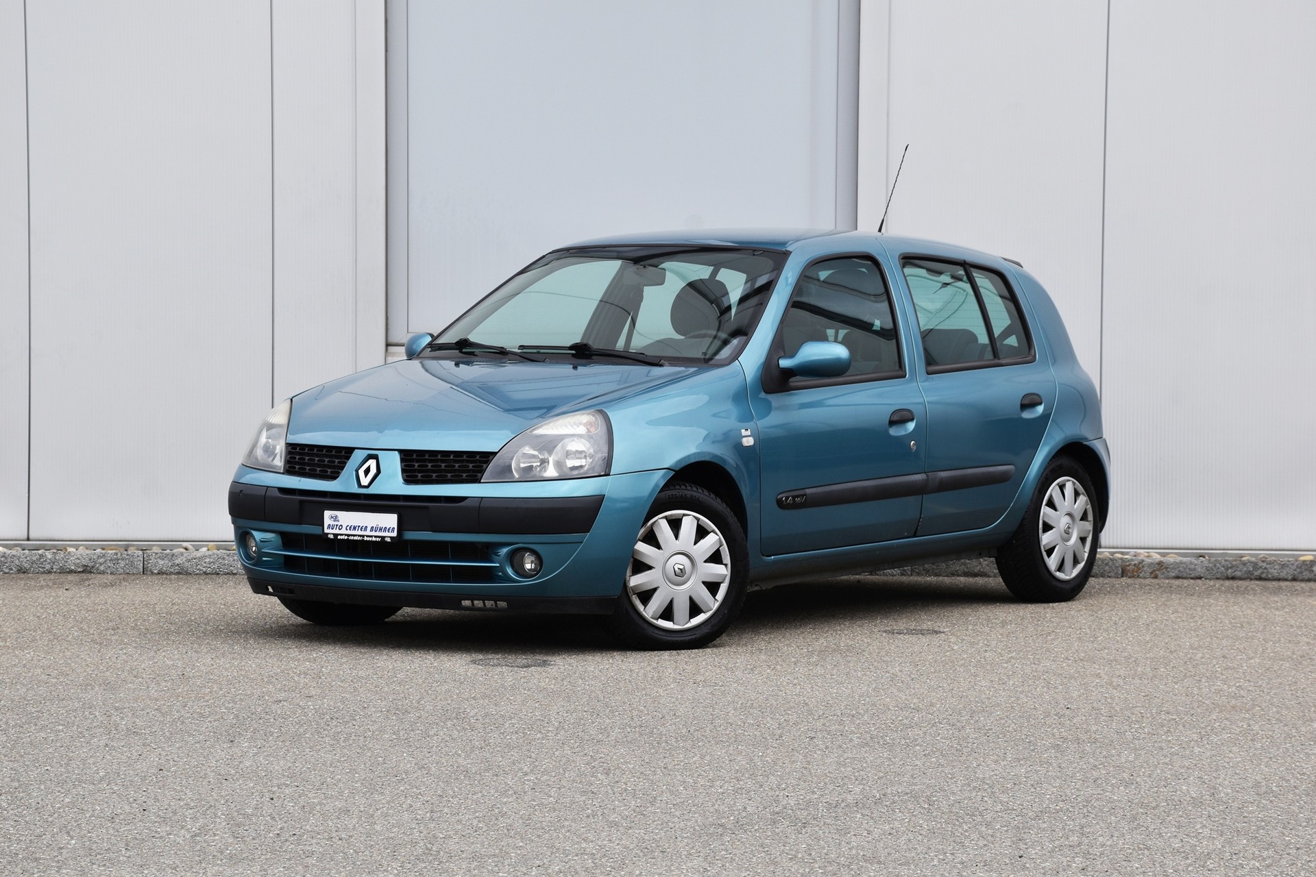 RENAULT Clio 1.4 16V Extrême-image-0