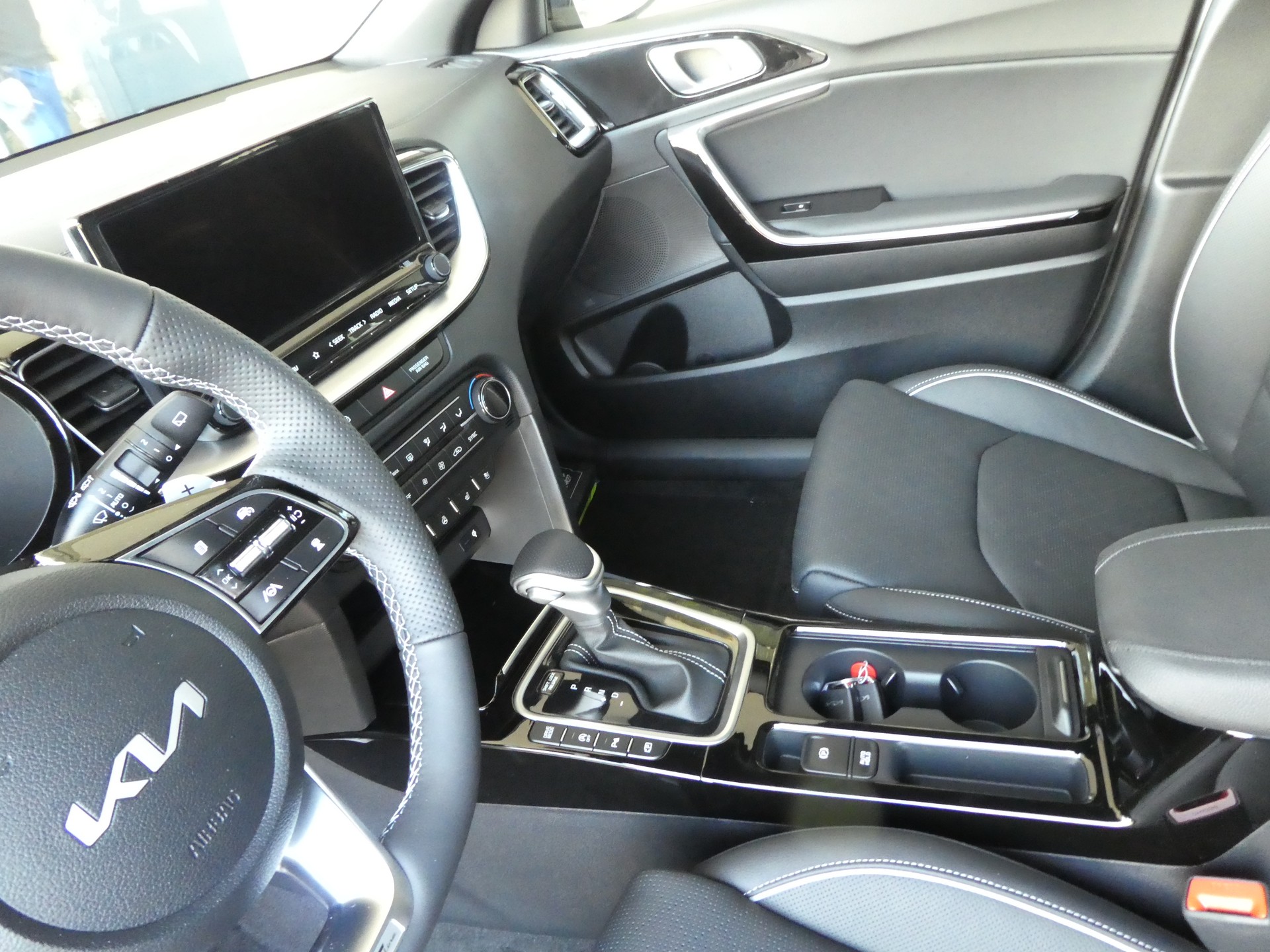 KIA Ceed Sportswagon 1.5 T-GDi MHEV GT-Line DCT-image-9