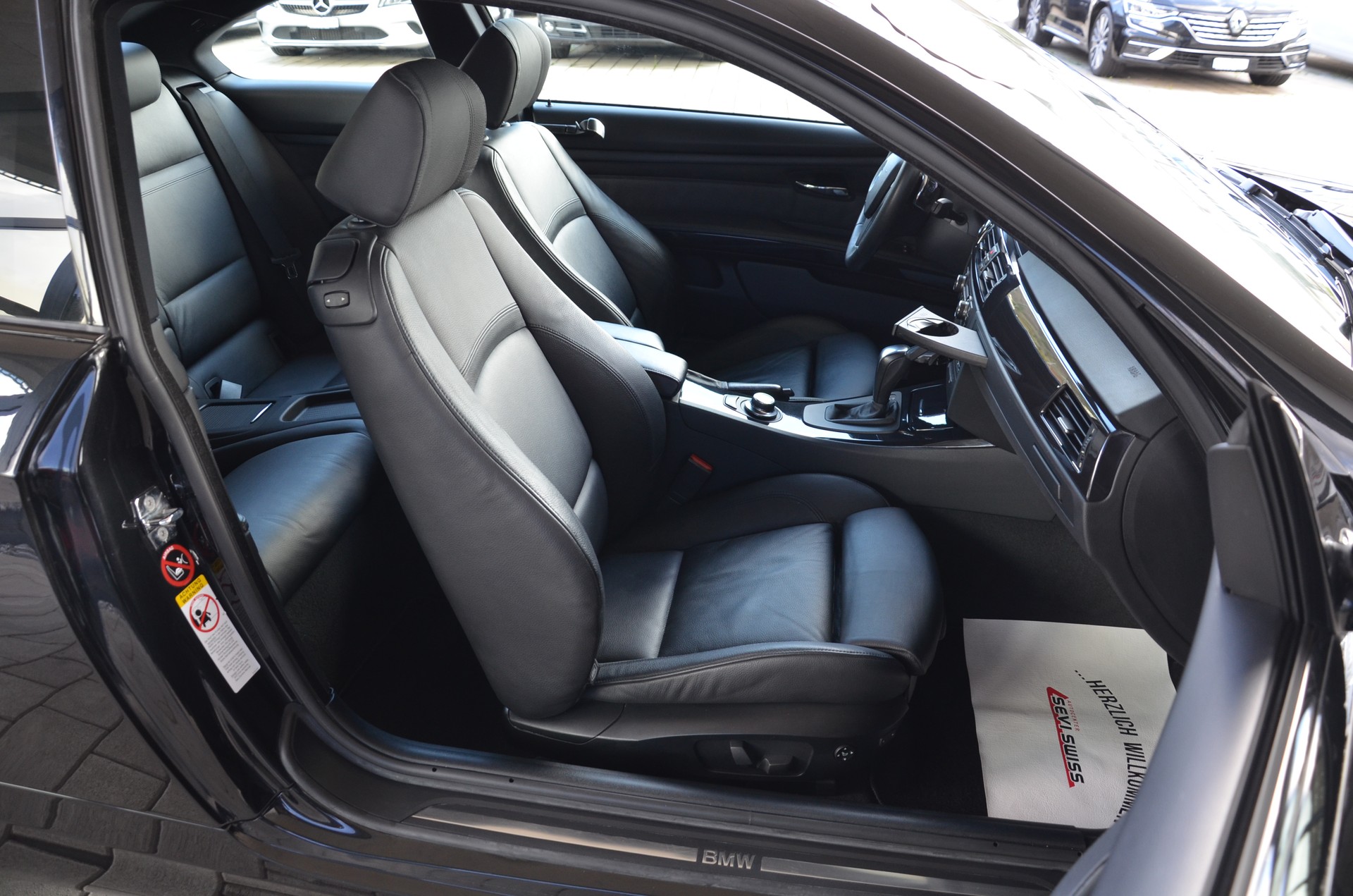 BMW 335i Coupé*Frisch ab MFK*-image-12