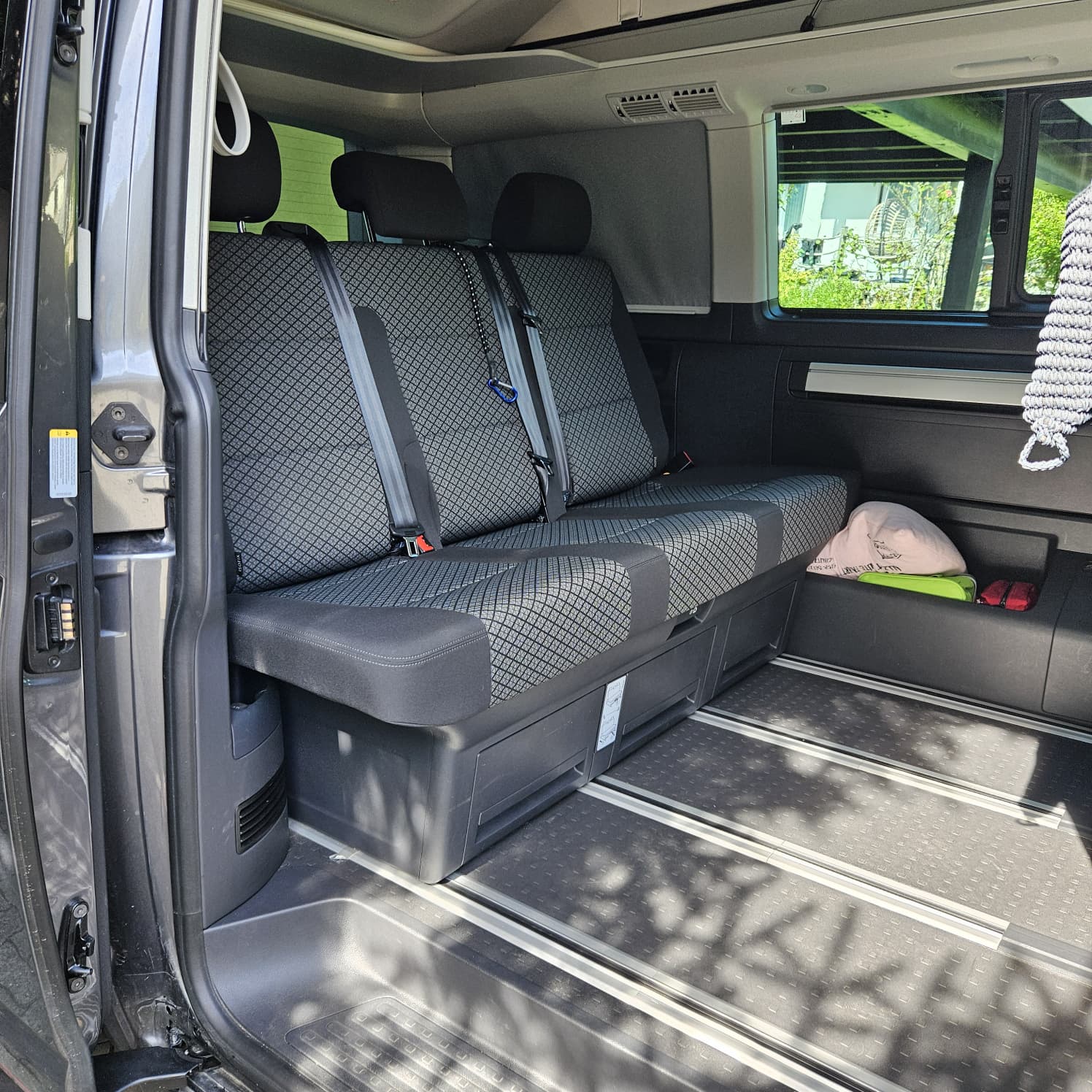 VW T6.1 California, 2.0 TDI 150 Beach Edition Spirit DSG 4x4-image-3