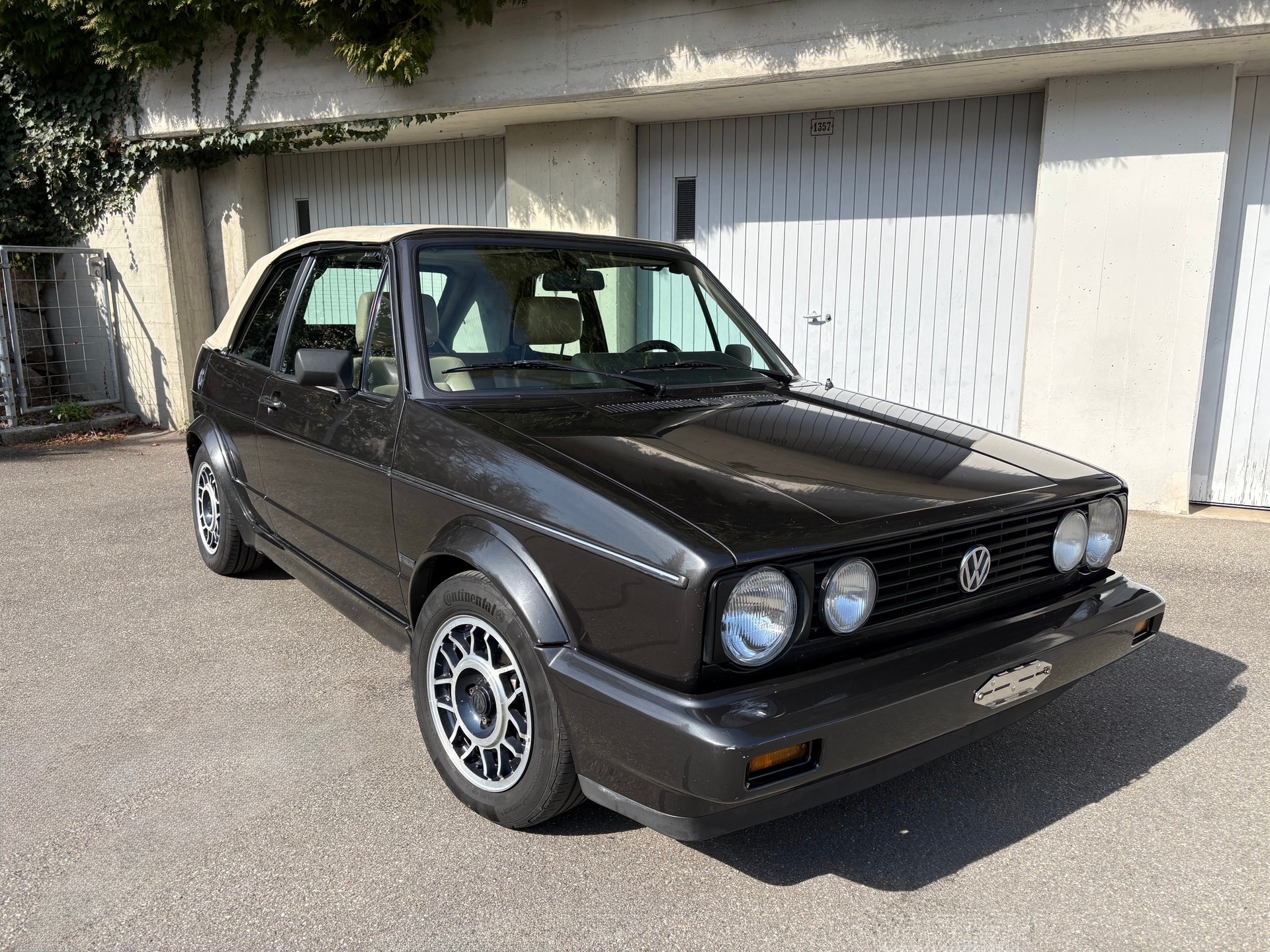 VW Golf Cabriolet 1800 (GL)-image-1