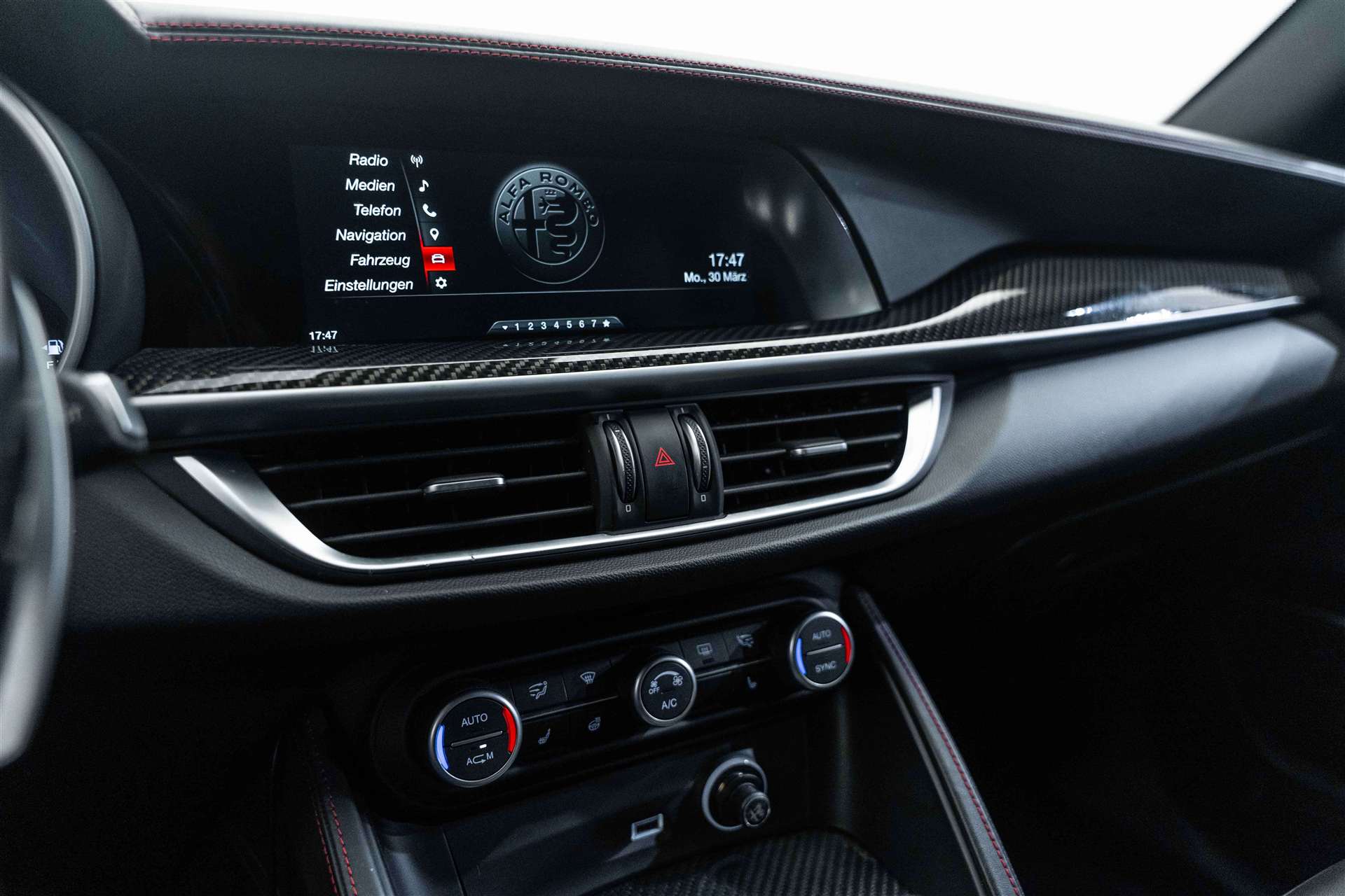 ALFA ROMEO Stelvio 2.9 V6 Quadrifoglio Q4 Automatic-image-26