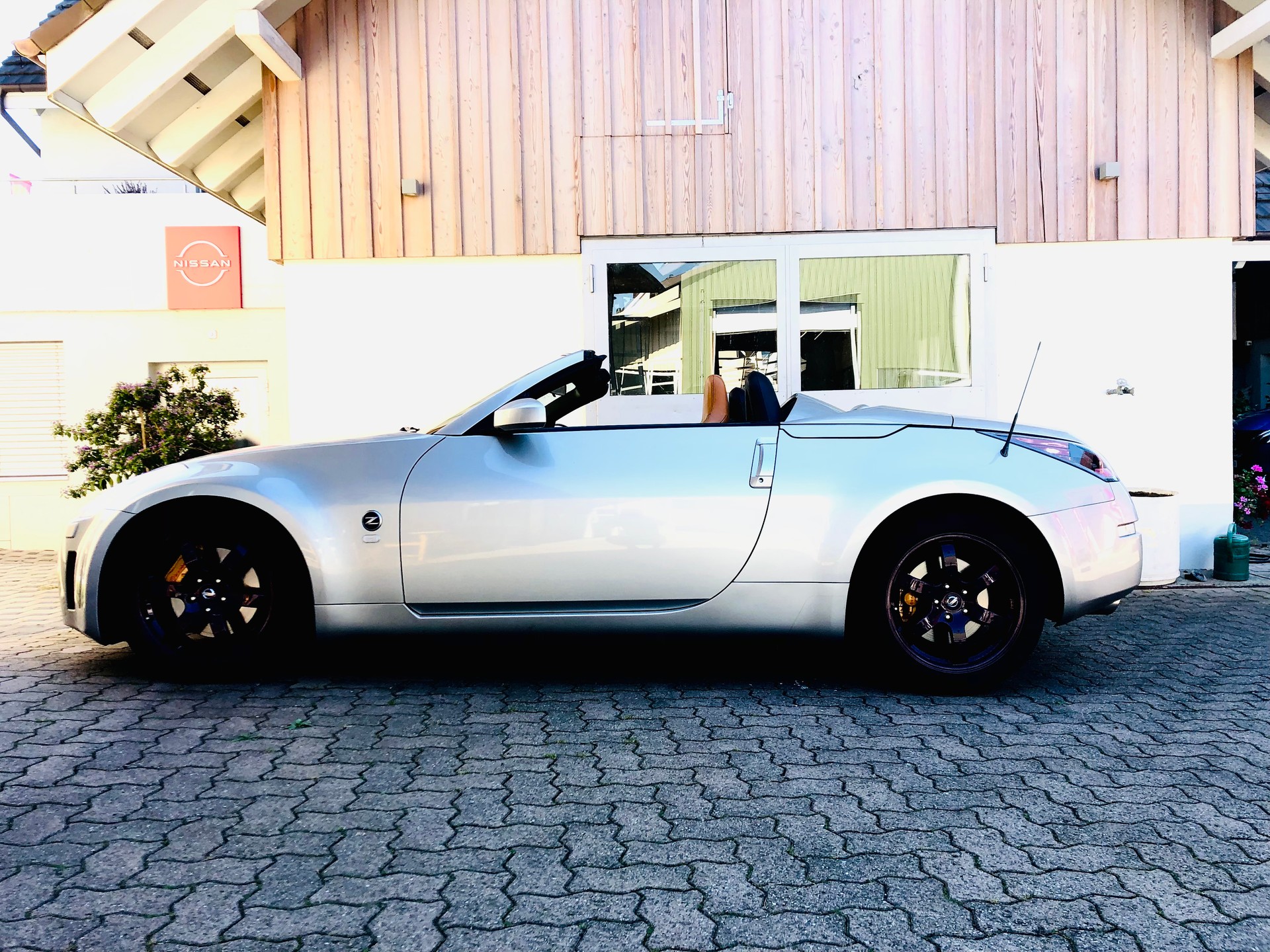 NISSAN 350 Z Roadster Pack-image-1