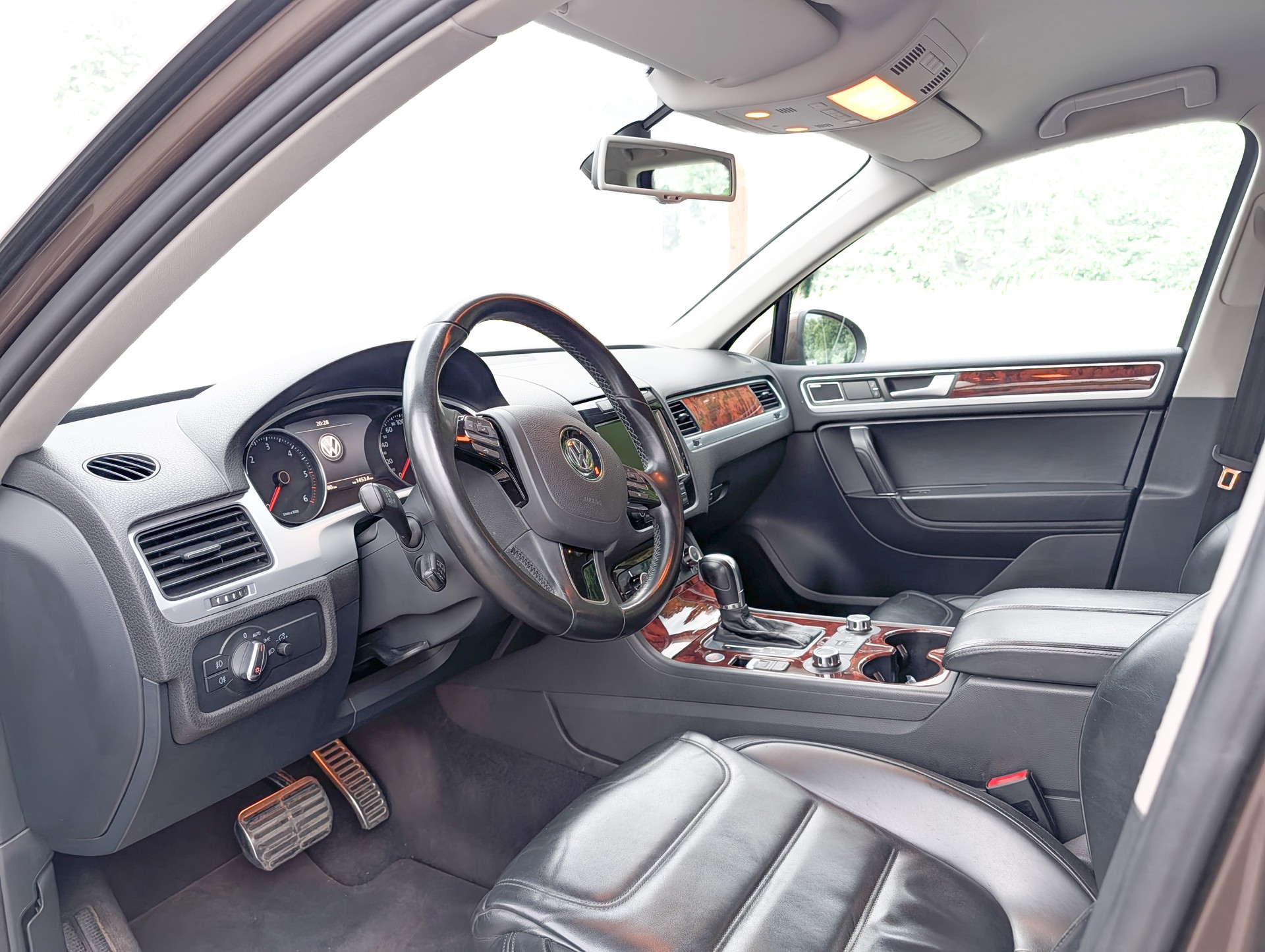 VW Touareg 4.2 TDI Tiptronic-image-6