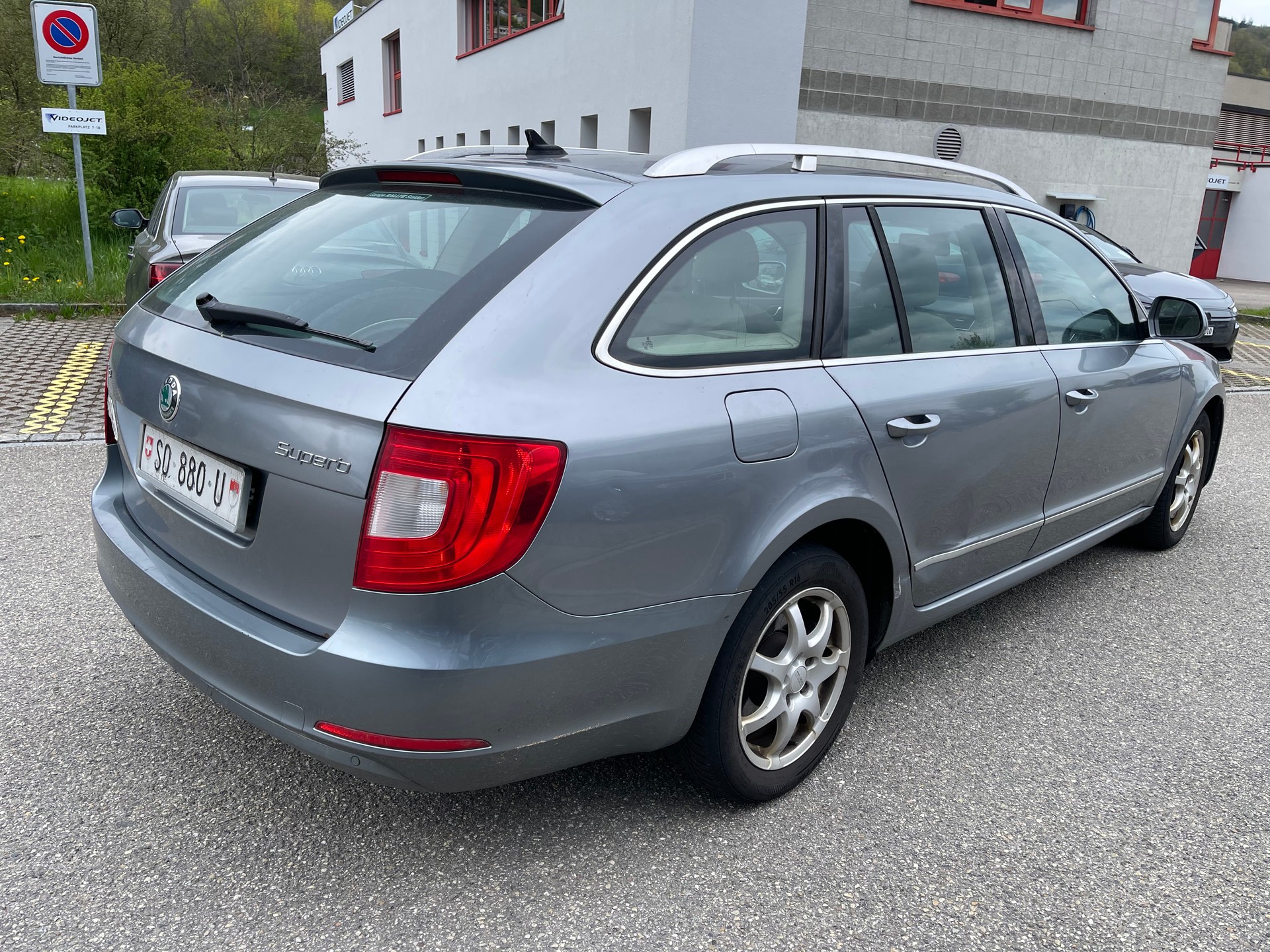 SKODA Superb Combi 2.0 TDi Ambition 4x4-image-4