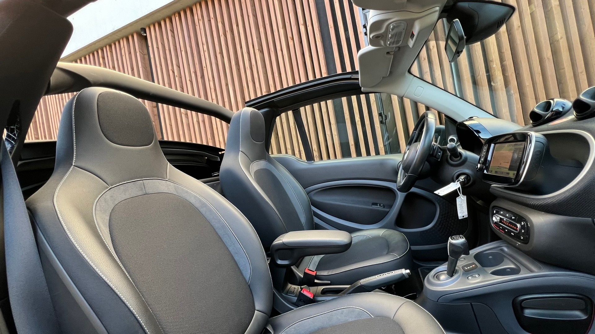 SMART FORTWO BRABUS TWINMATIC l 109 PS-image-21