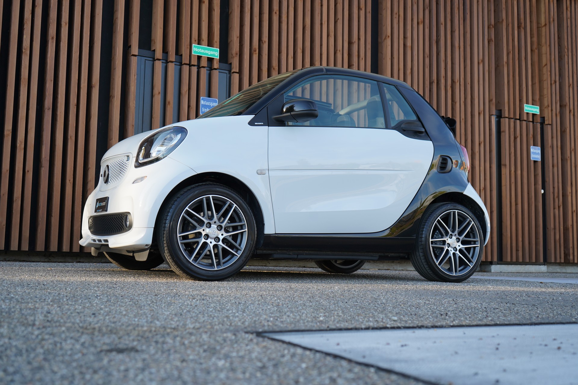 SMART FORTWO BRABUS TWINMATIC l 109 PS-image-6