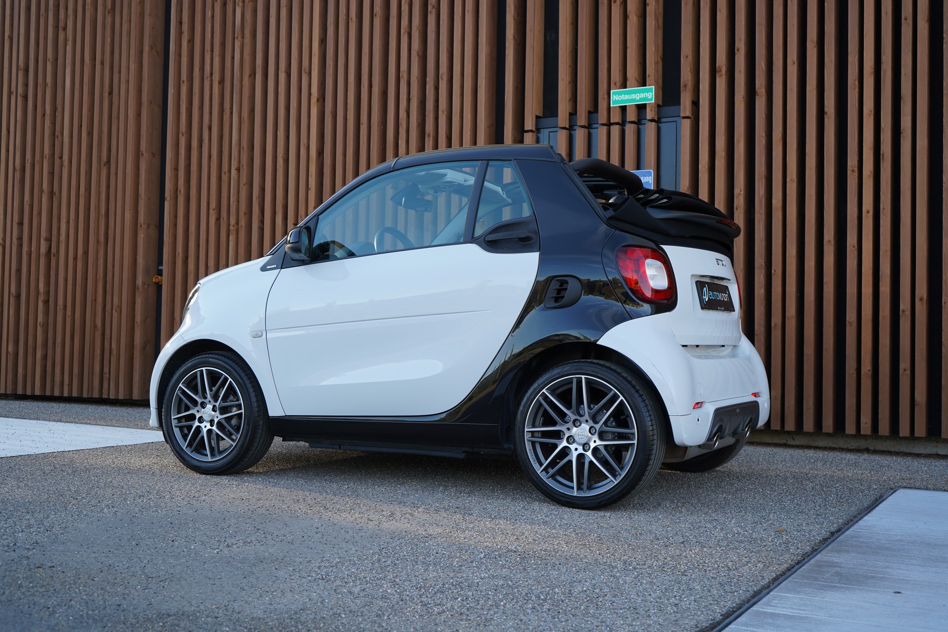 SMART FORTWO BRABUS TWINMATIC l 109 PS-image-8