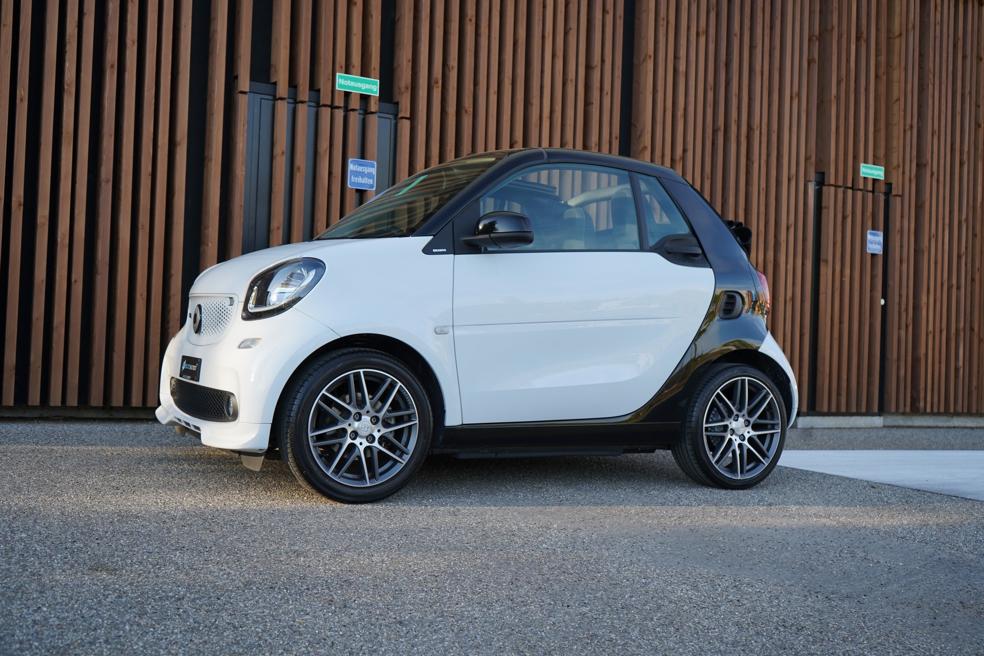 SMART FORTWO BRABUS TWINMATIC l 109 PS-image-9