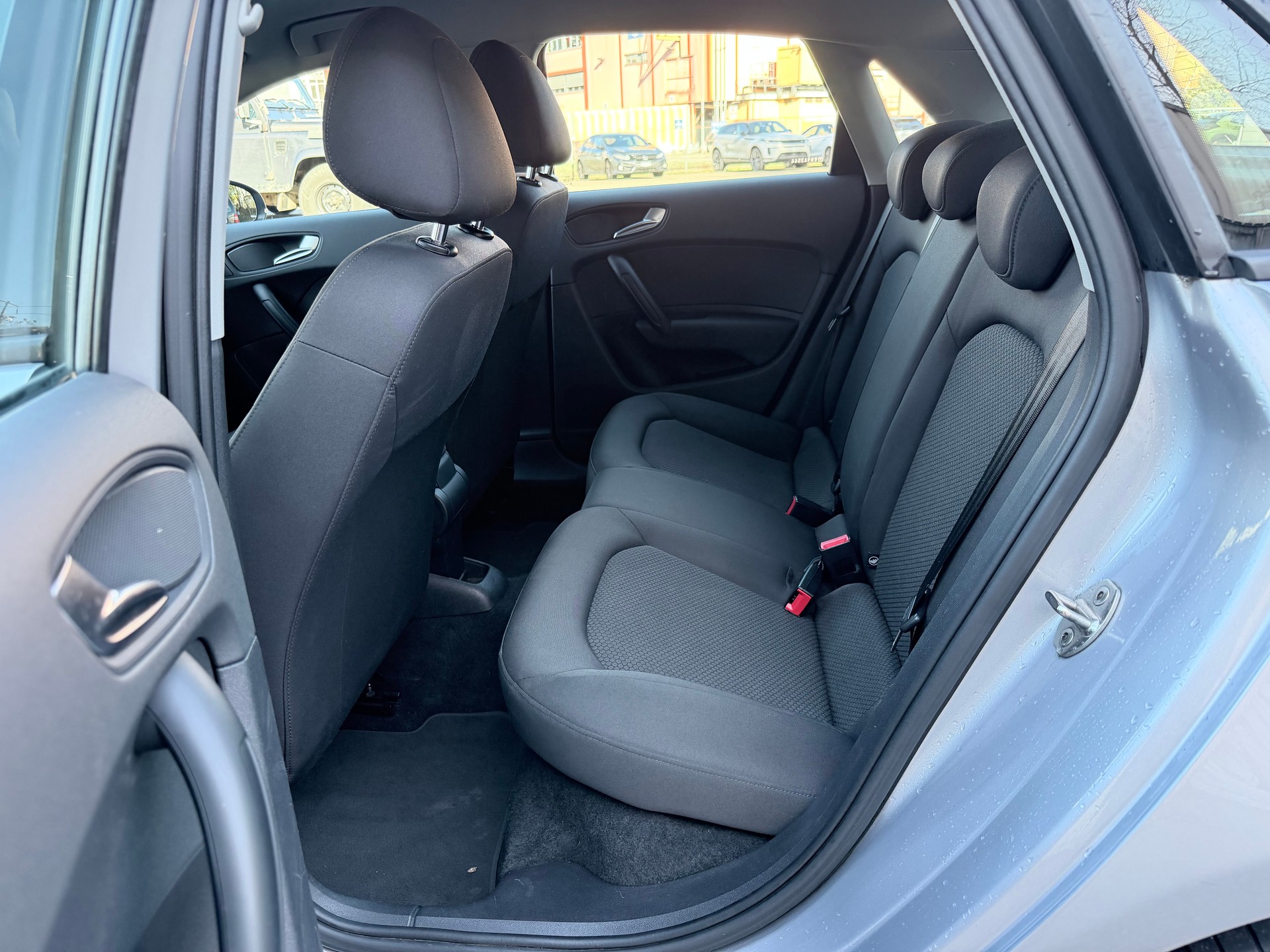 AUDI A1 Sportback 1.6 TDI admired DSG-image-8