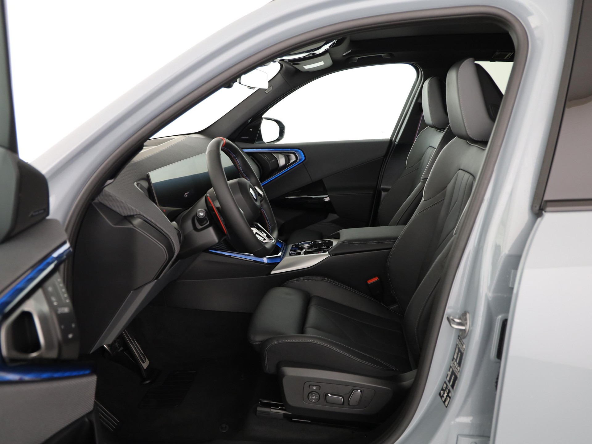 BMW X3 M50i-image-4