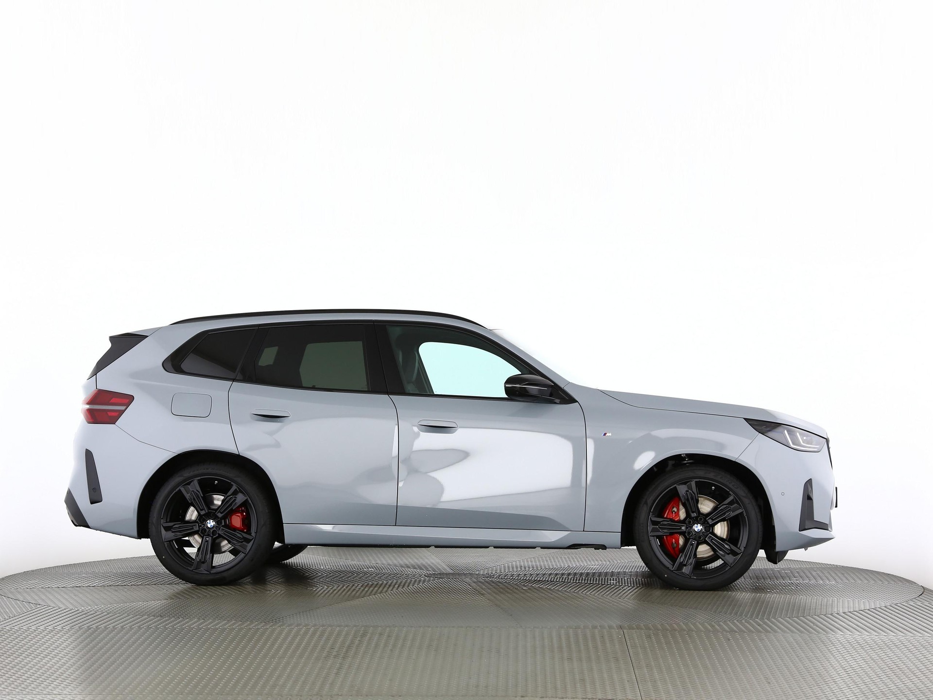 BMW X3 M50i-image-23