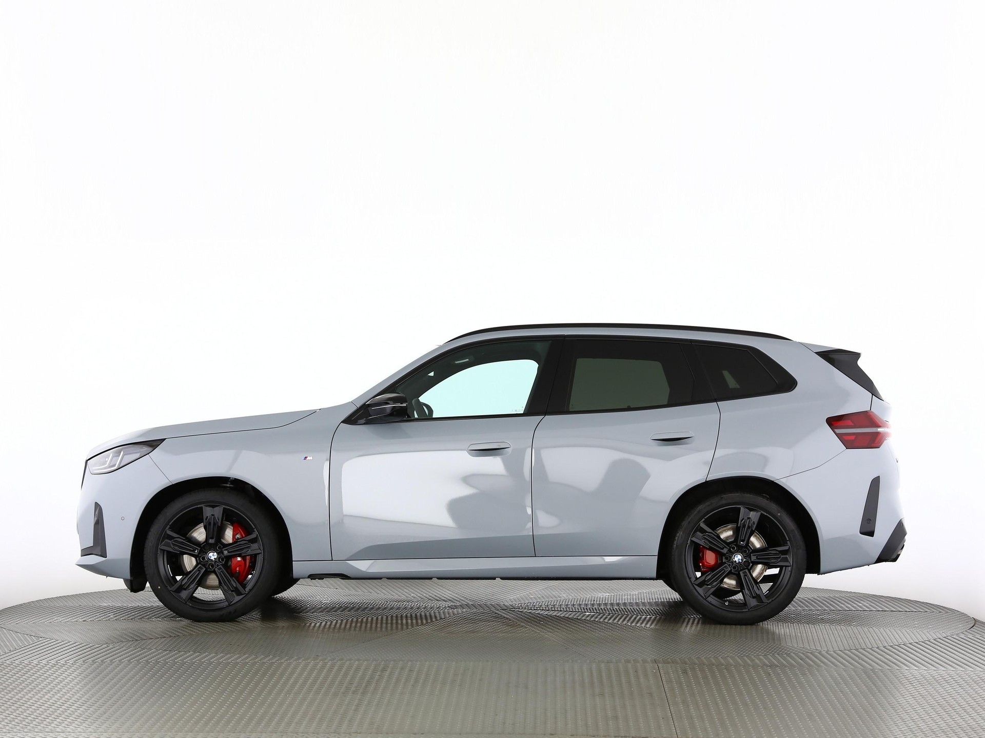 BMW X3 M50i-image-11