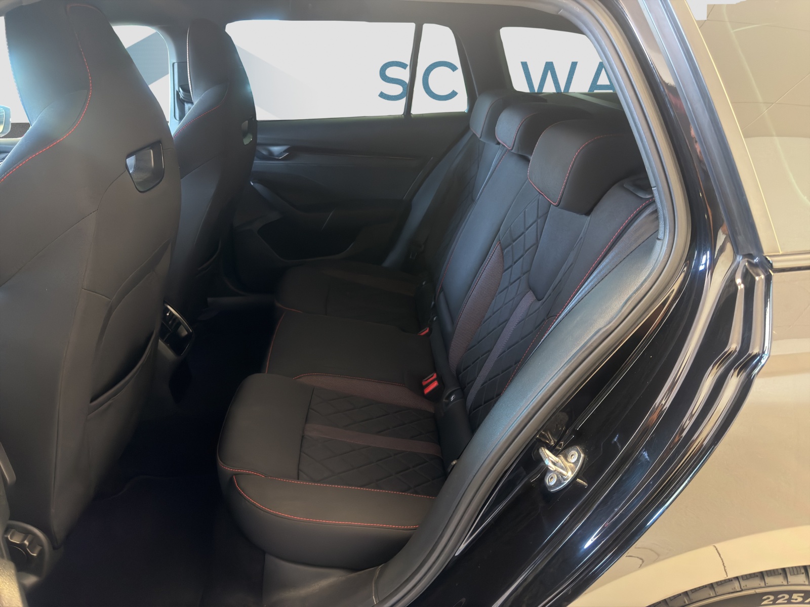 SKODA OCTAVIA Combi 2.0 TSI RS DS-image-7