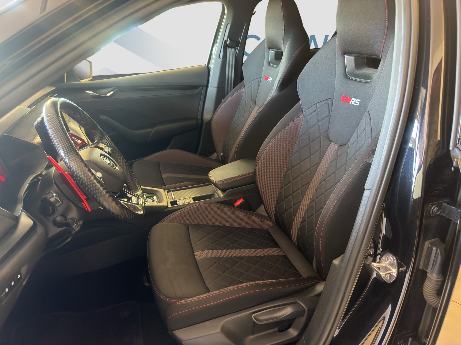 SKODA OCTAVIA Combi 2.0 TSI RS DS-image-8