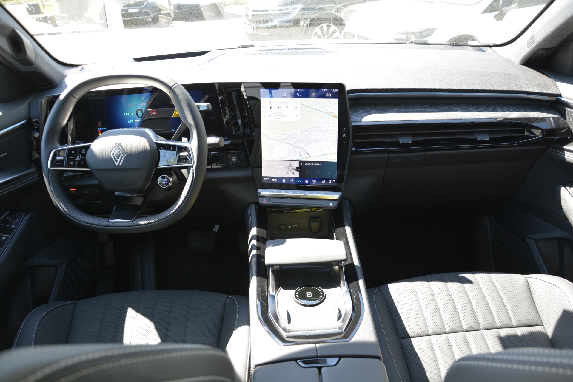 RENAULT Espace iconic full hybrid E-Tech 200 - 5 Seater-image-8