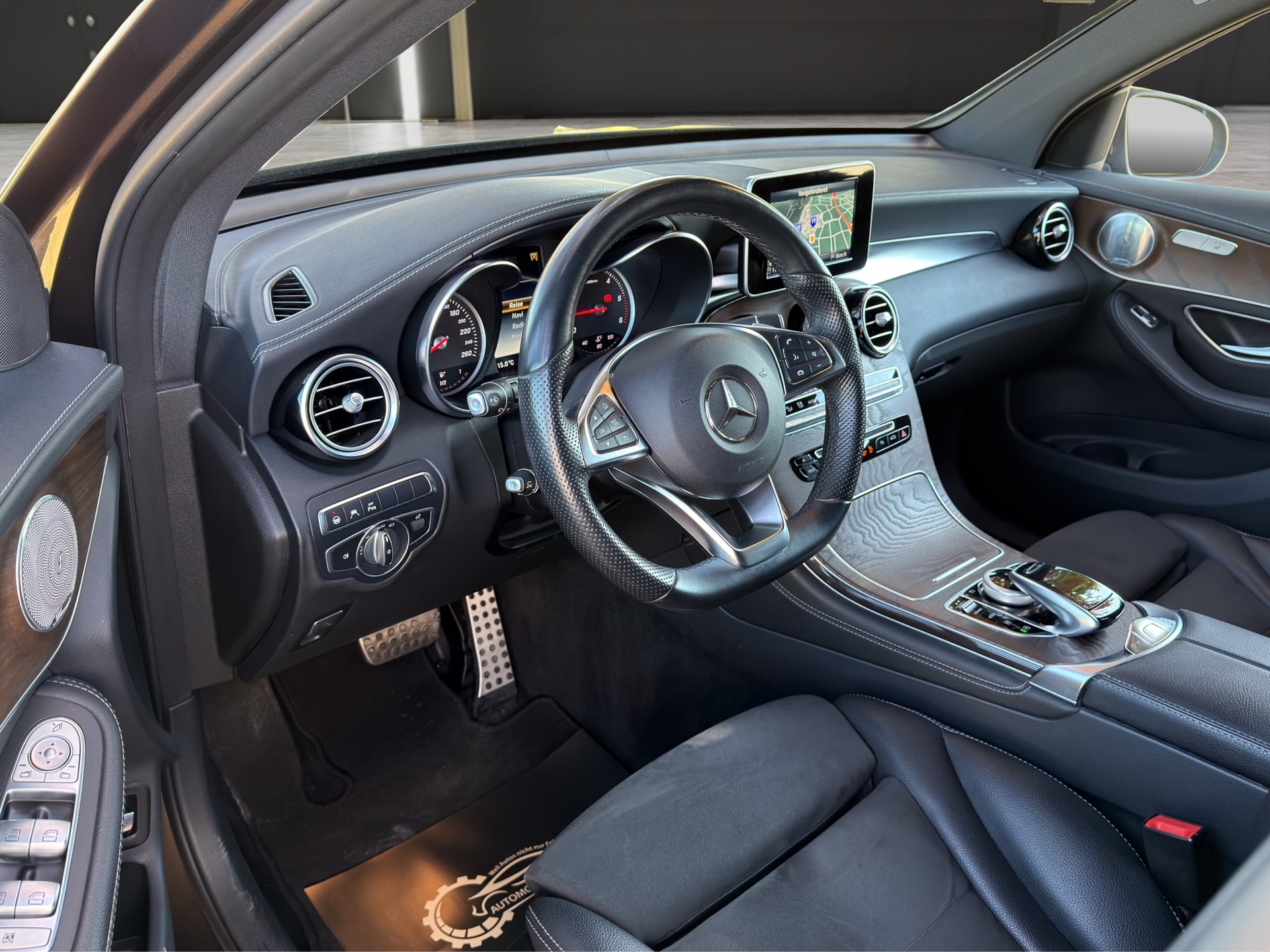 MERCEDES-BENZ GLC 250 d 4m-image-8