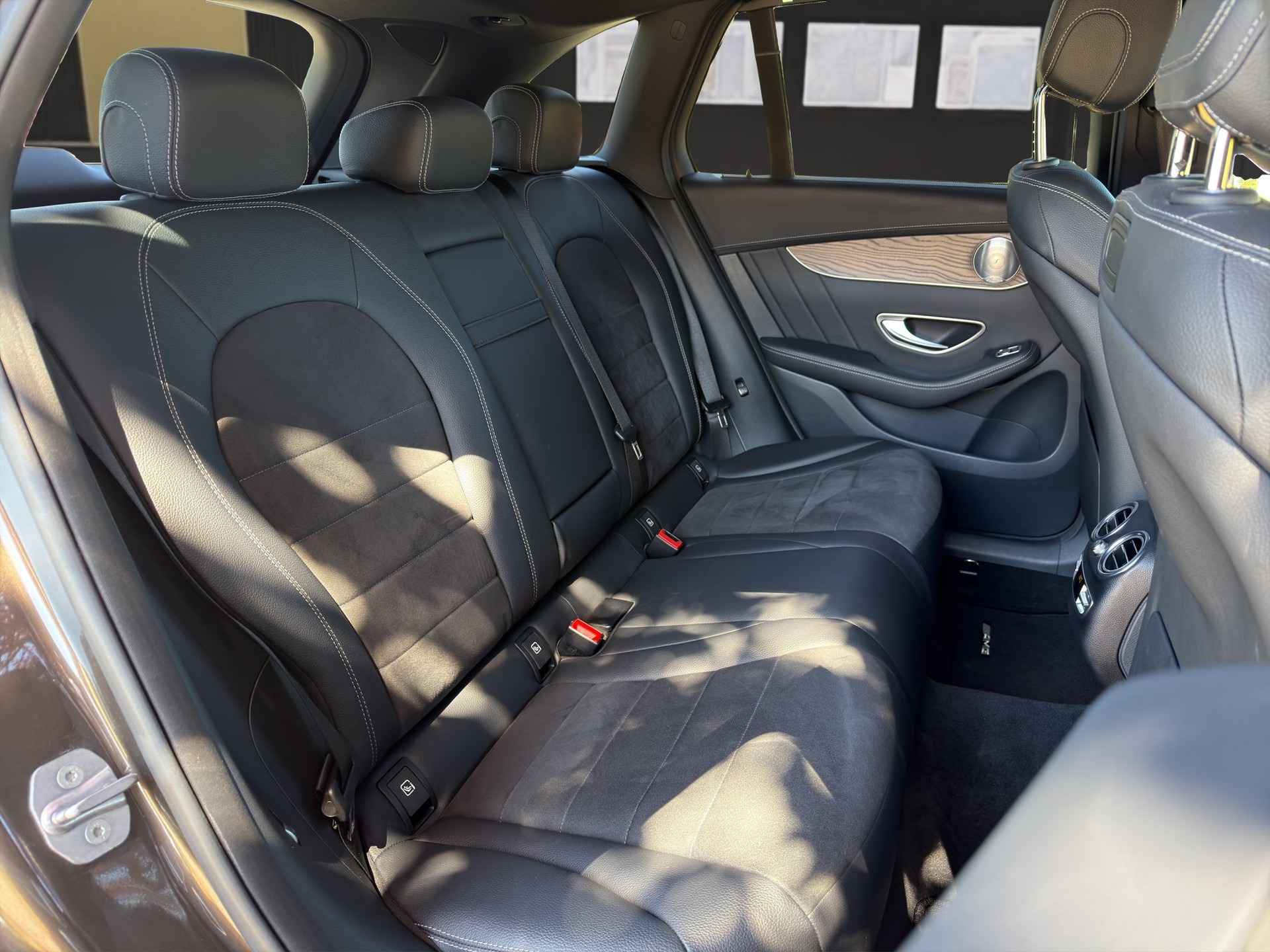 MERCEDES-BENZ GLC 250 d 4m-image-12
