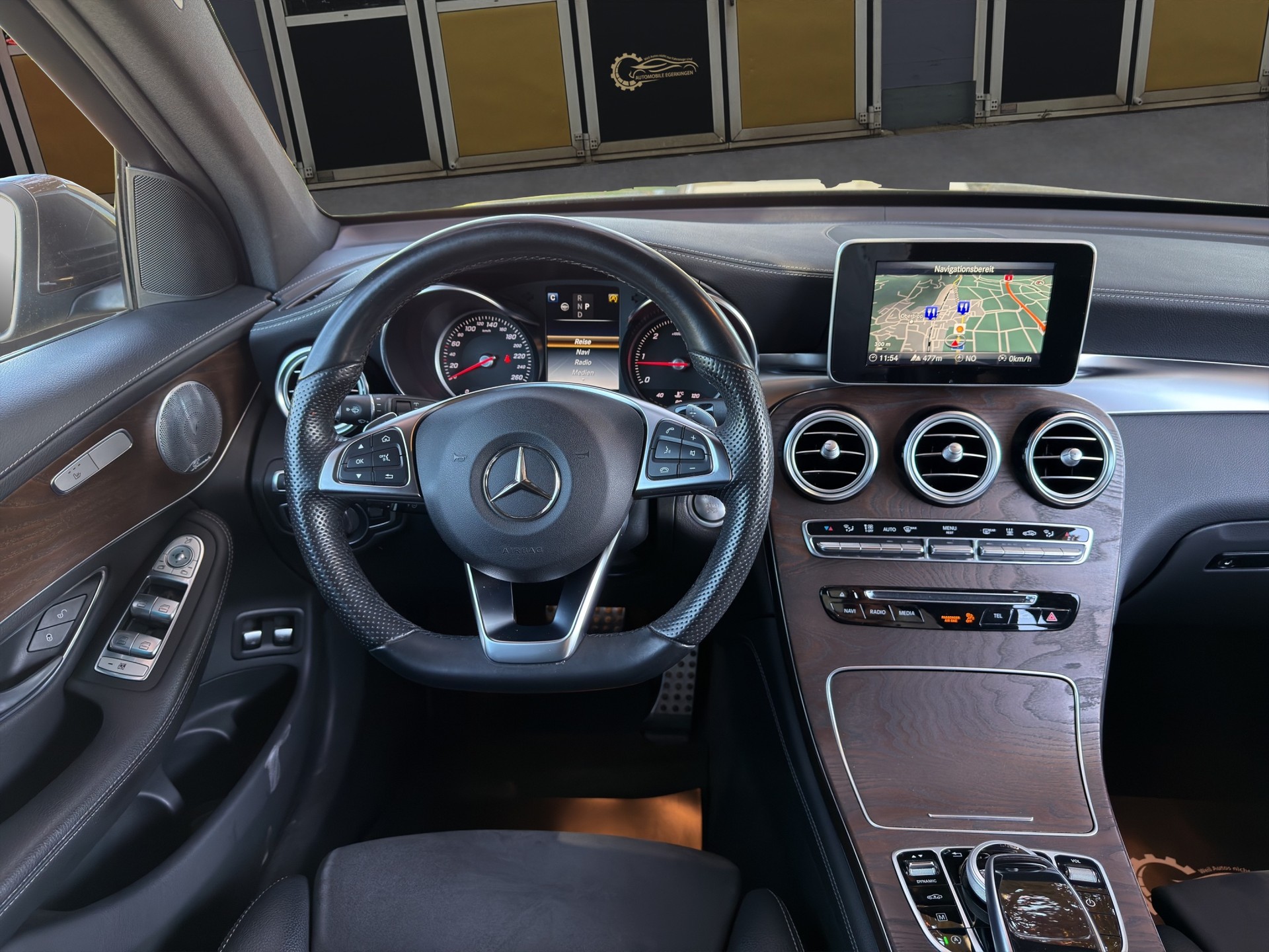 MERCEDES-BENZ GLC 250 d 4m-image-11