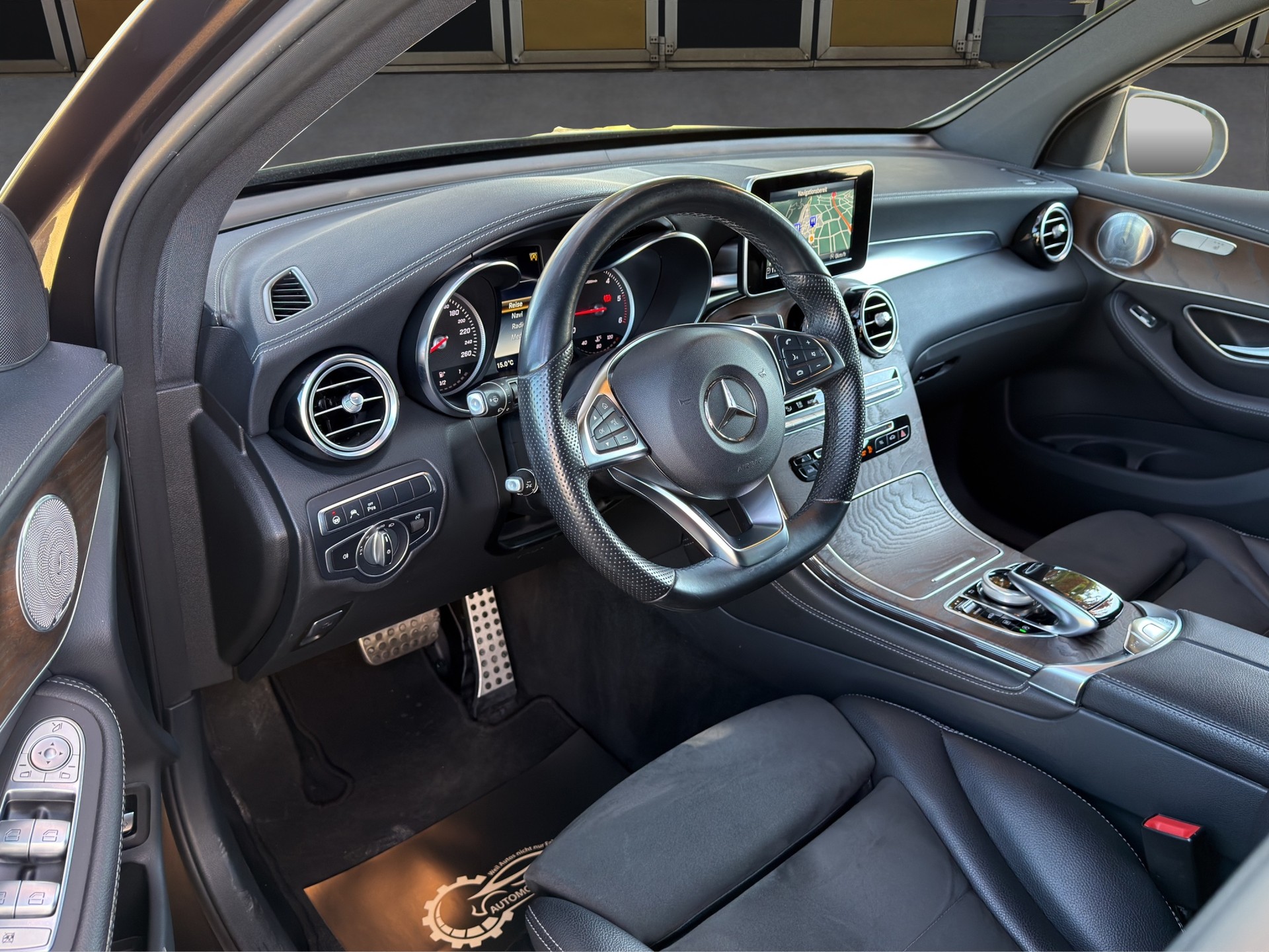 MERCEDES-BENZ GLC 250 d 4m-image-8