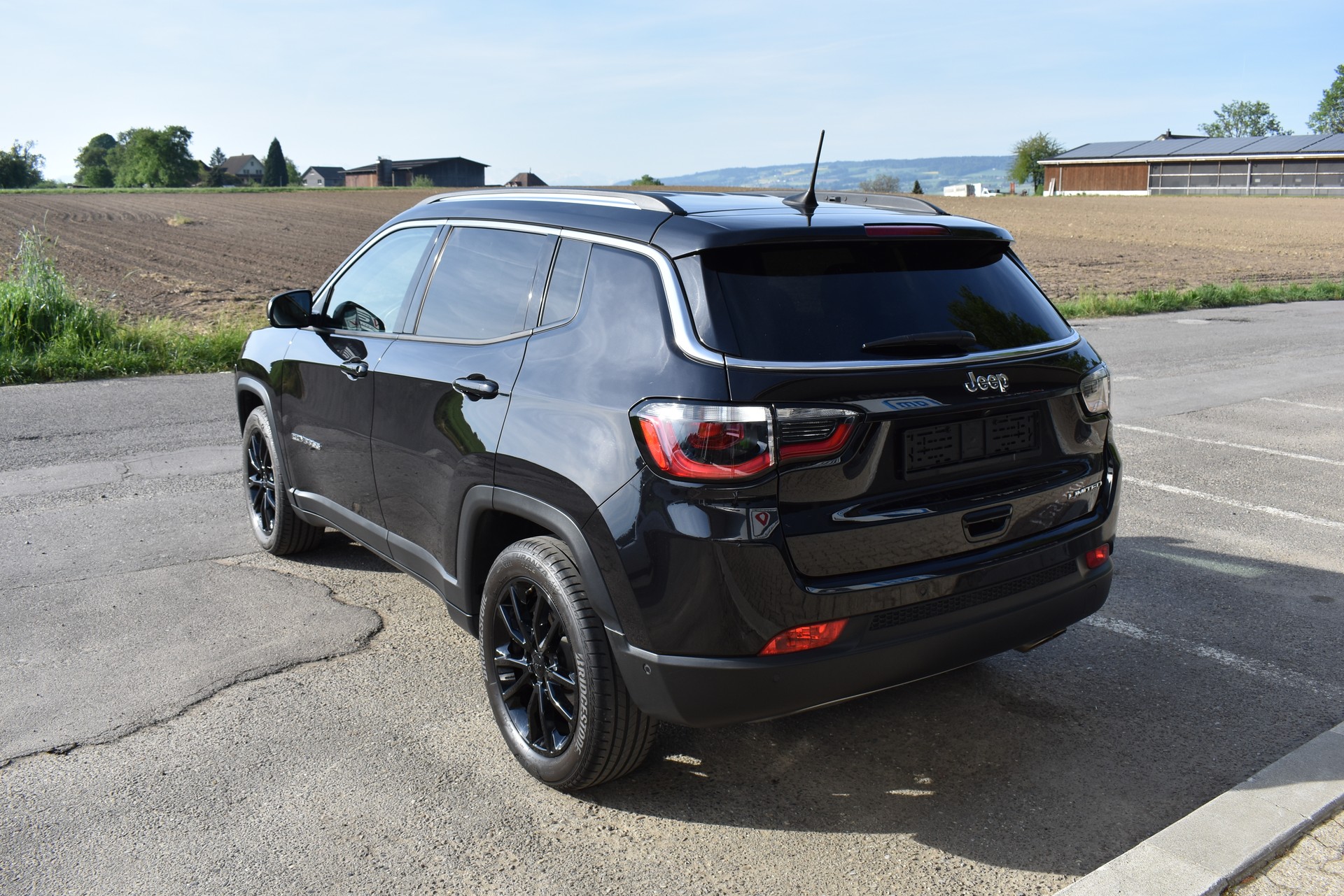 JEEP Compass 4x2 1.3 Turbo Limited DKG-image-4