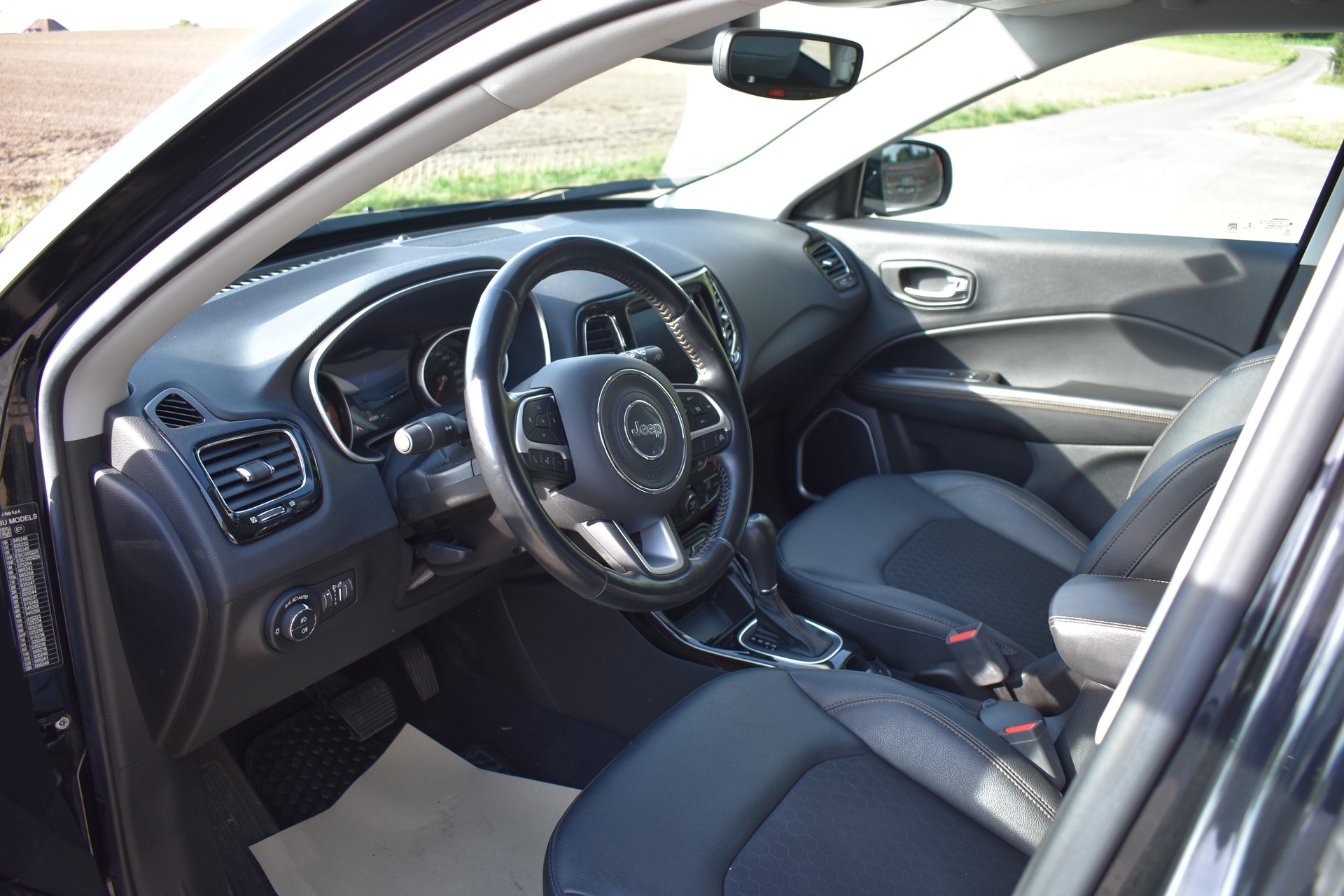 JEEP Compass 4x2 1.3 Turbo Limited DKG-image-7
