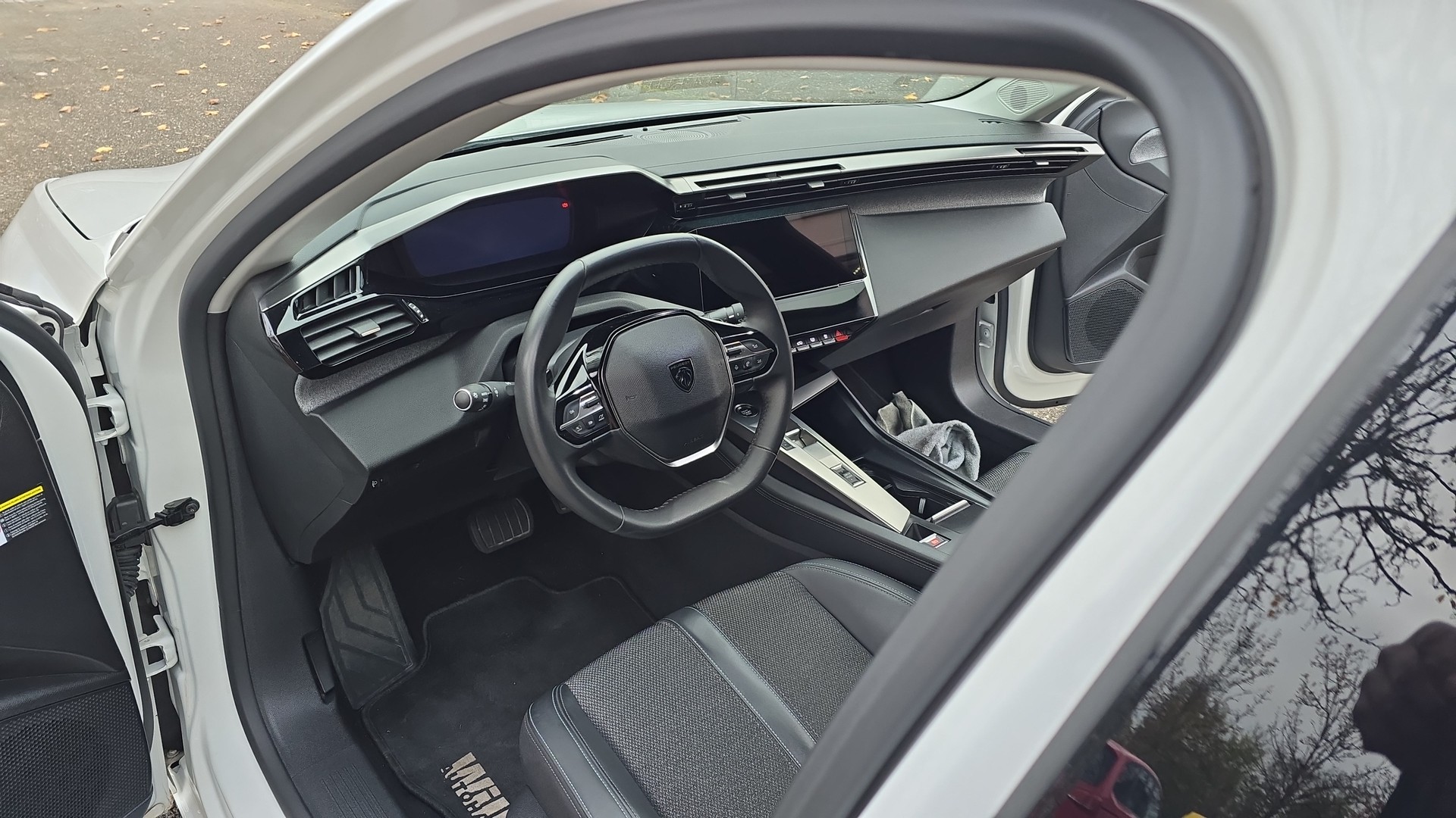 PEUGEOT 308 SW 1.5 BlueHDI Allure Pack EAT8-image-7
