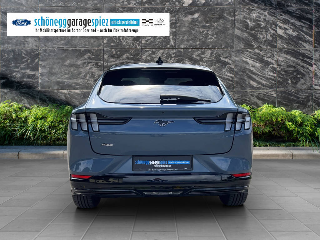 FORD Mustang Mach-E Premium AWD-image-4