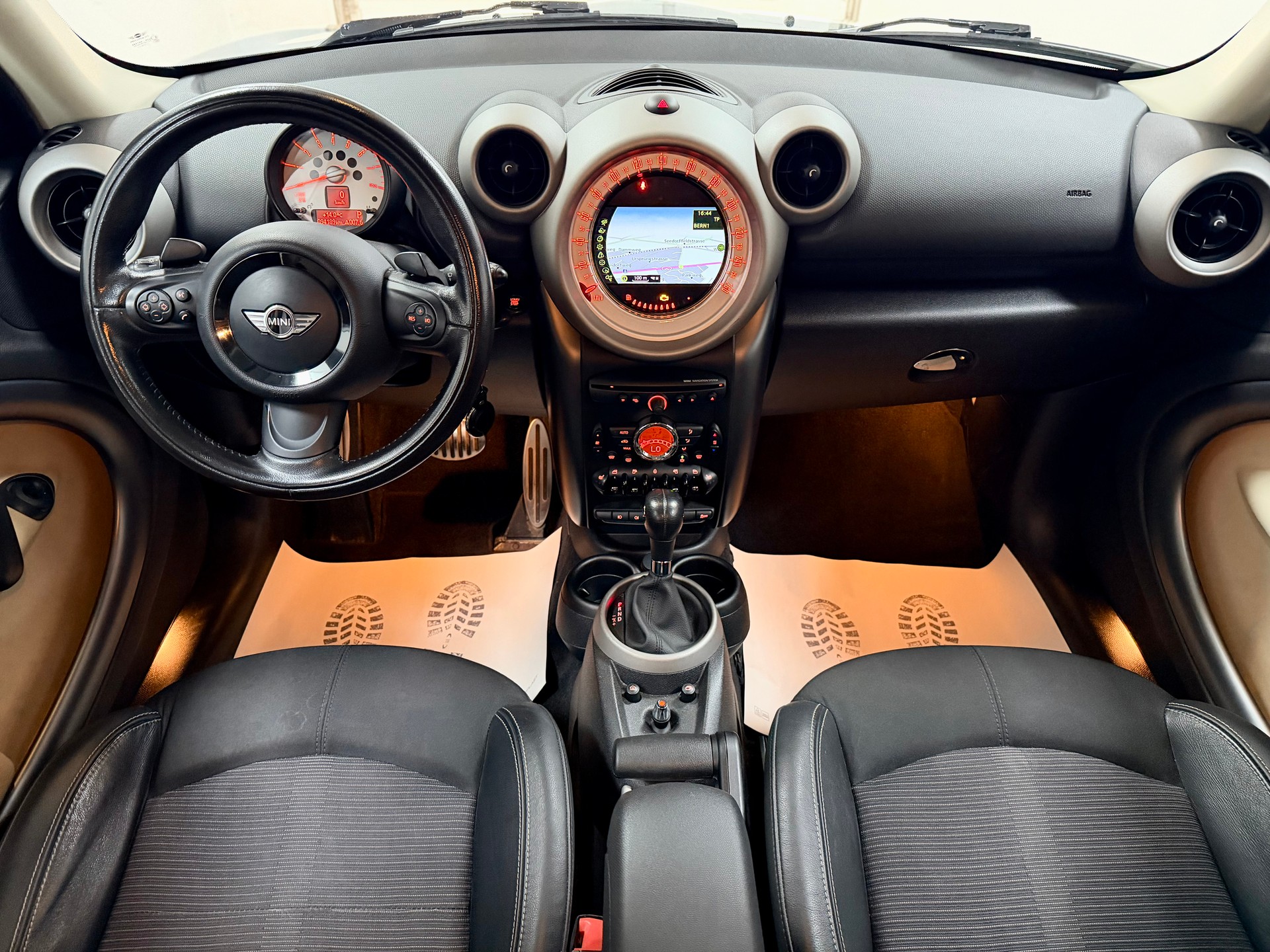 MINI Countryman Cooper S ALL4-image-14