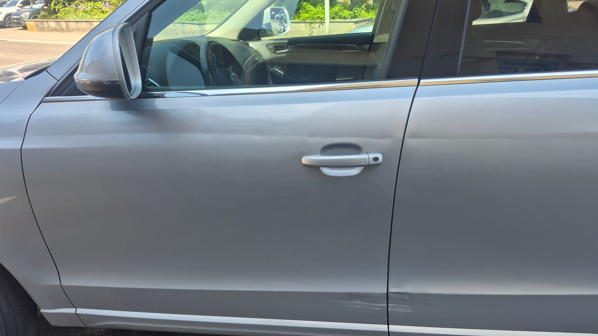 AUDI Q5 3.2 FSI quattro S-tronic-image-8