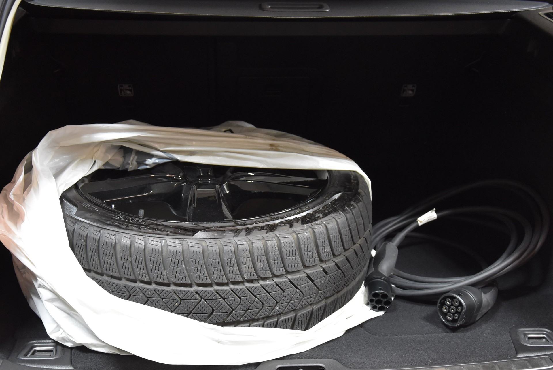 VOLVO V60 T6 eAWD Plug in Hybrid Ultra Bright Geartronic-image-7