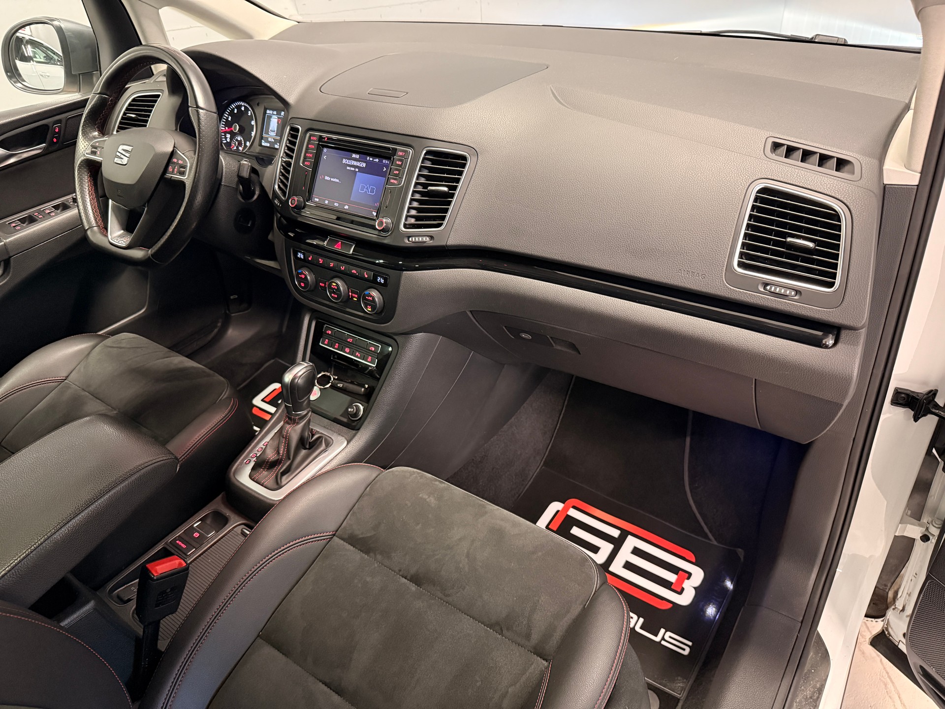 SEAT Alhambra 1.4 TSI DSG SWISS FR (7 Plätzer)-image-7