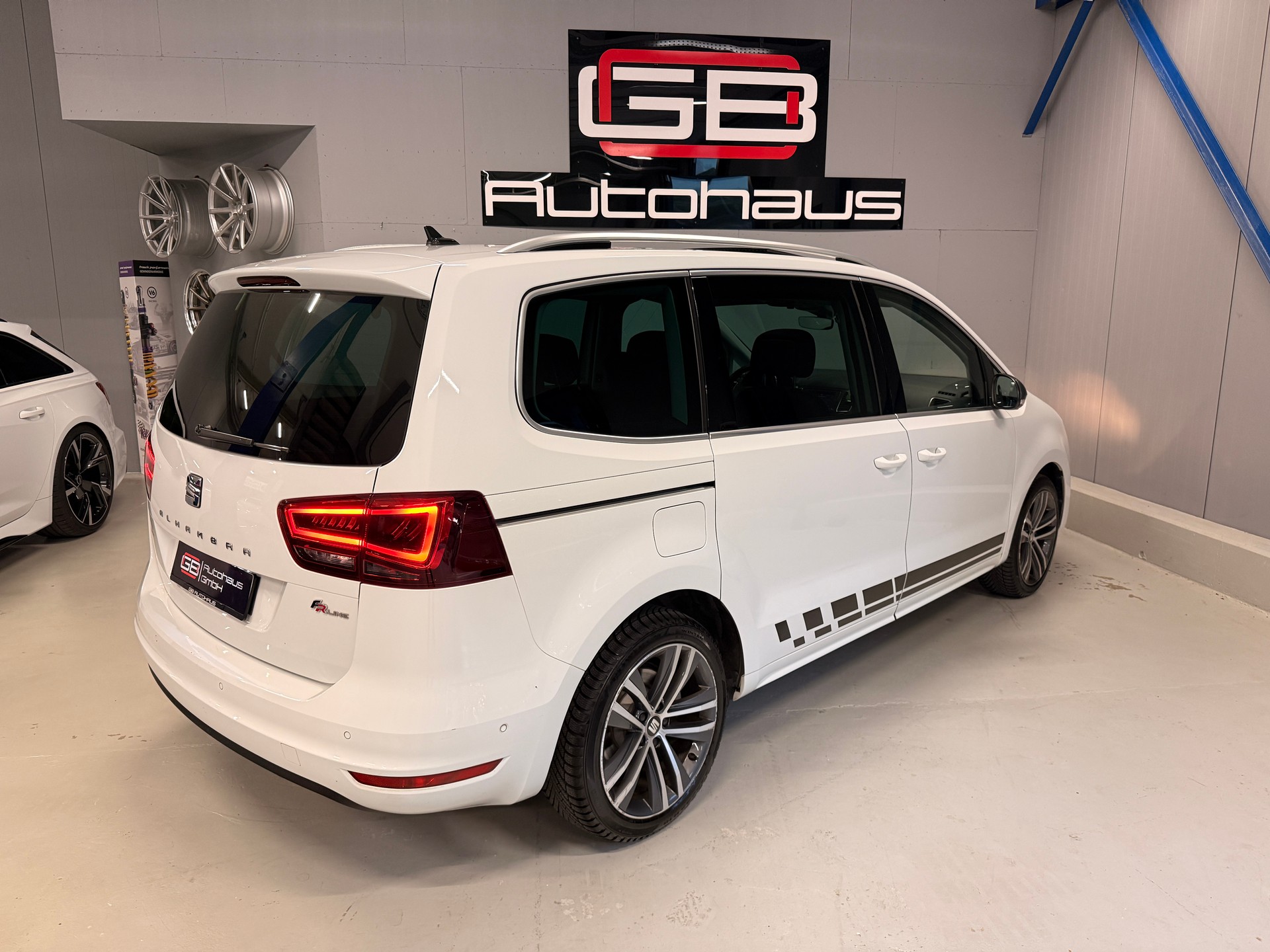 SEAT Alhambra 1.4 TSI DSG SWISS FR (7 Plätzer)-image-3