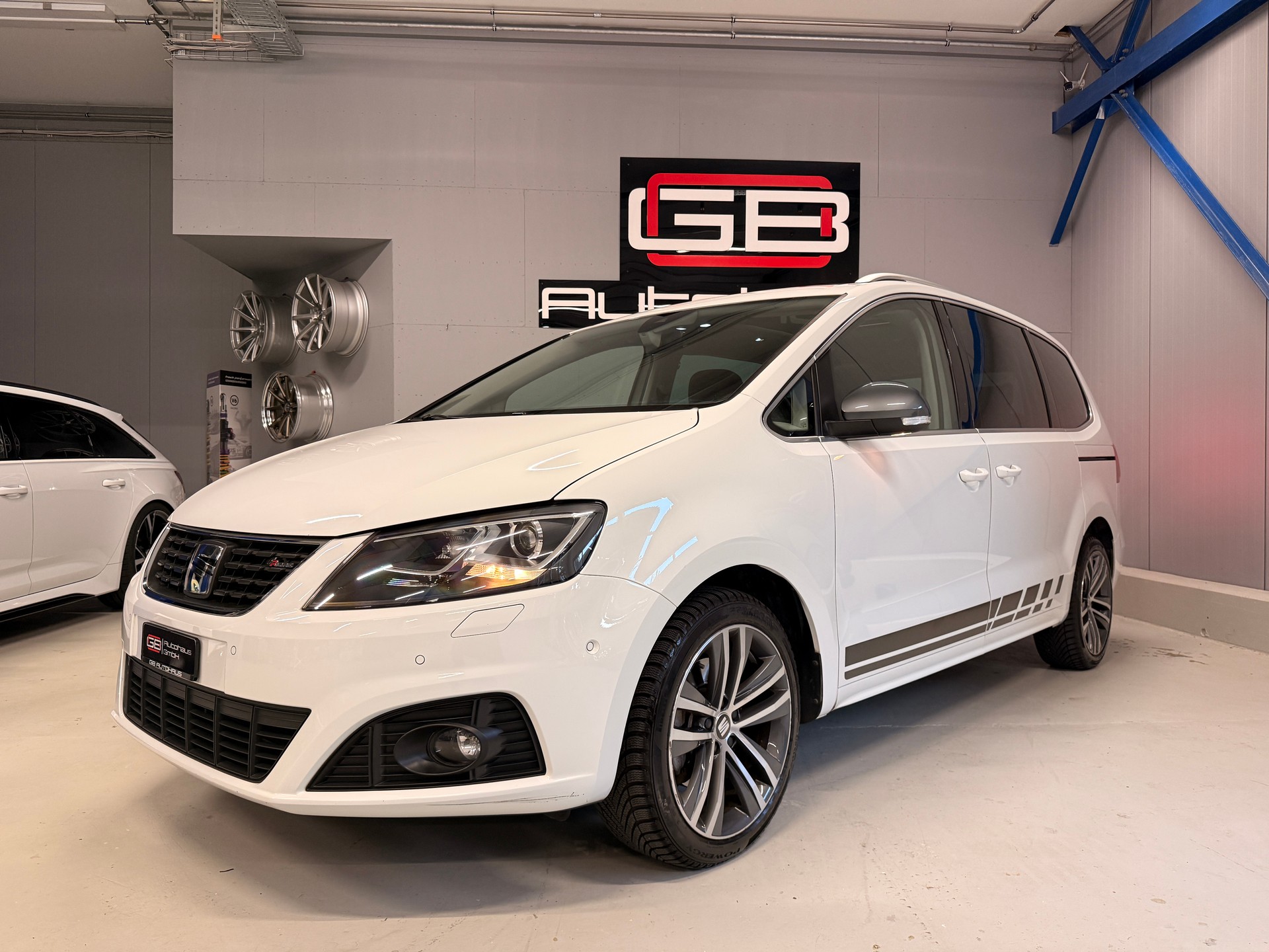 SEAT Alhambra 1.4 TSI DSG SWISS FR (7 Plätzer)-image-1