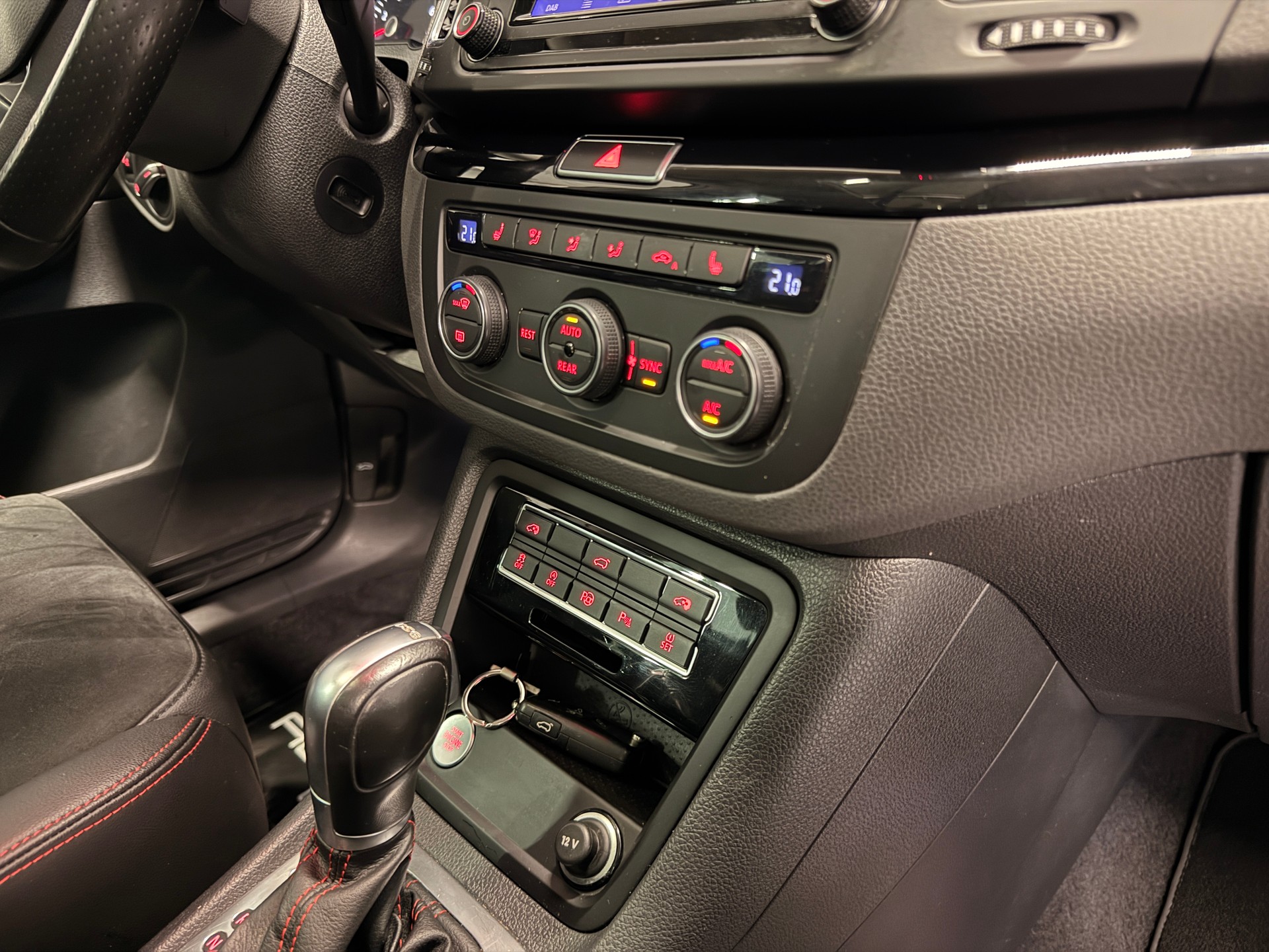 SEAT Alhambra 1.4 TSI DSG SWISS FR (7 Plätzer)-image-9
