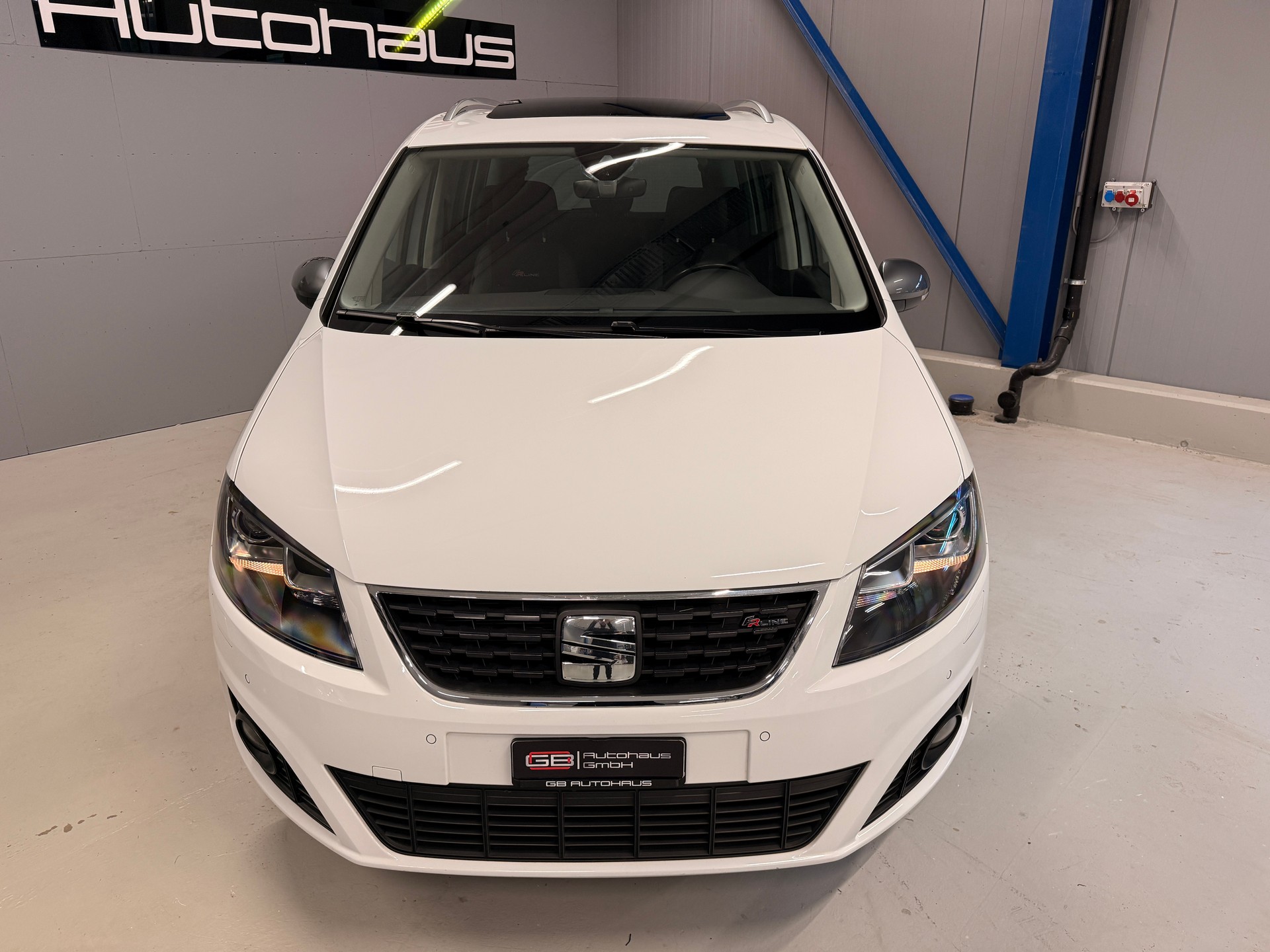 SEAT Alhambra 1.4 TSI DSG SWISS FR (7 Plätzer)-image-2
