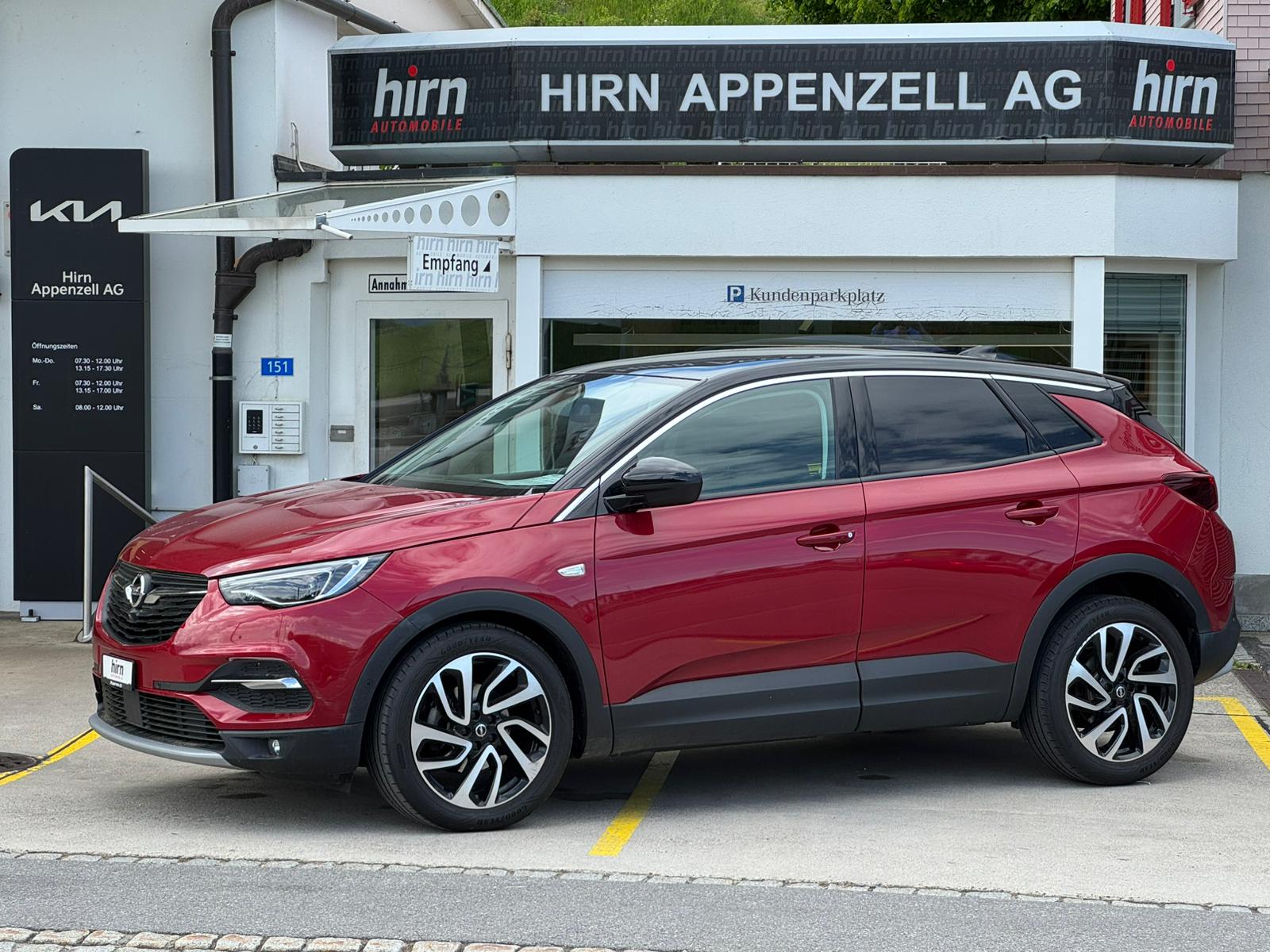 OPEL Grandland X 1.6 T Ultimate-image-0