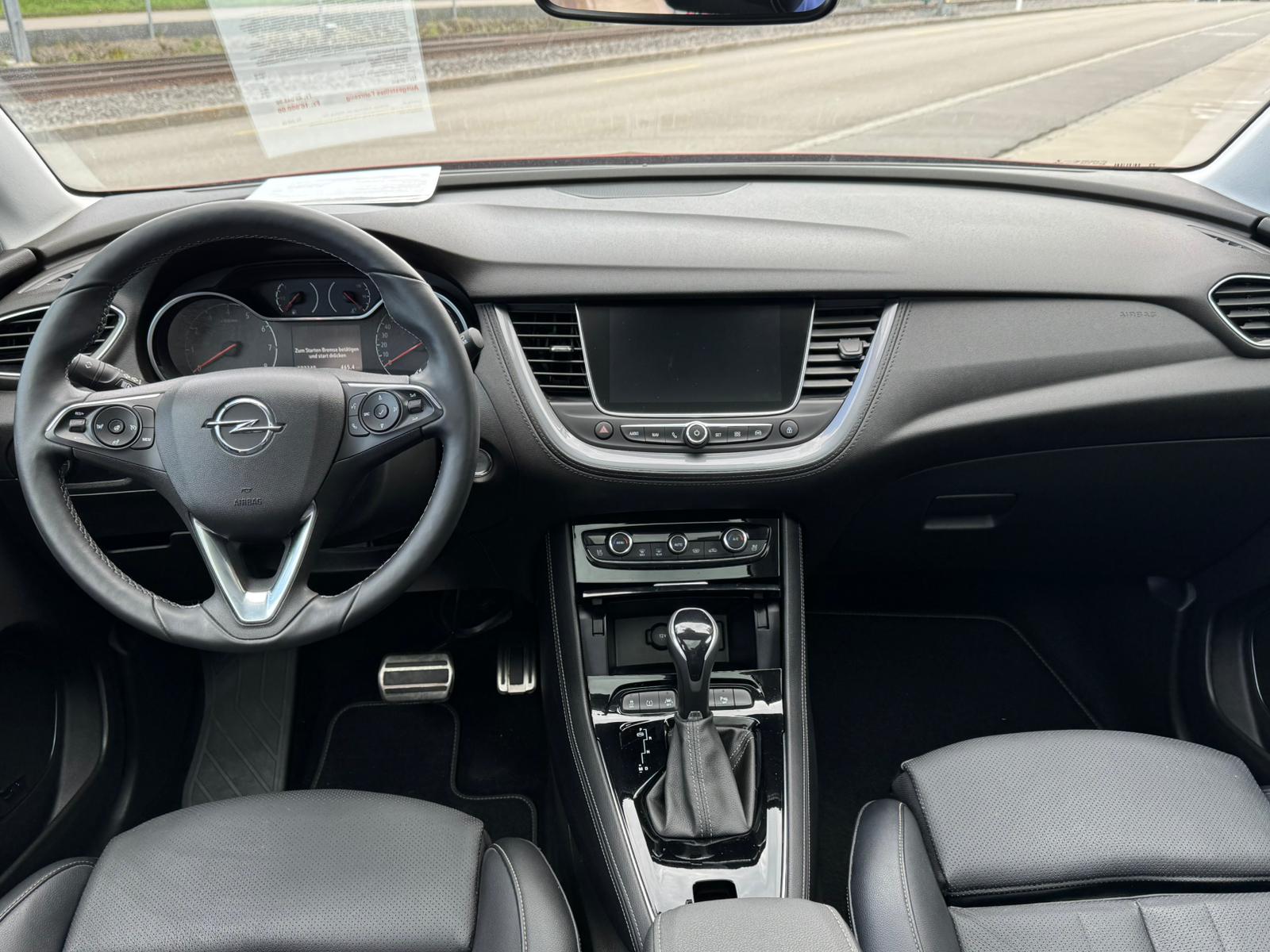 OPEL Grandland X 1.6 T Ultimate-image-6