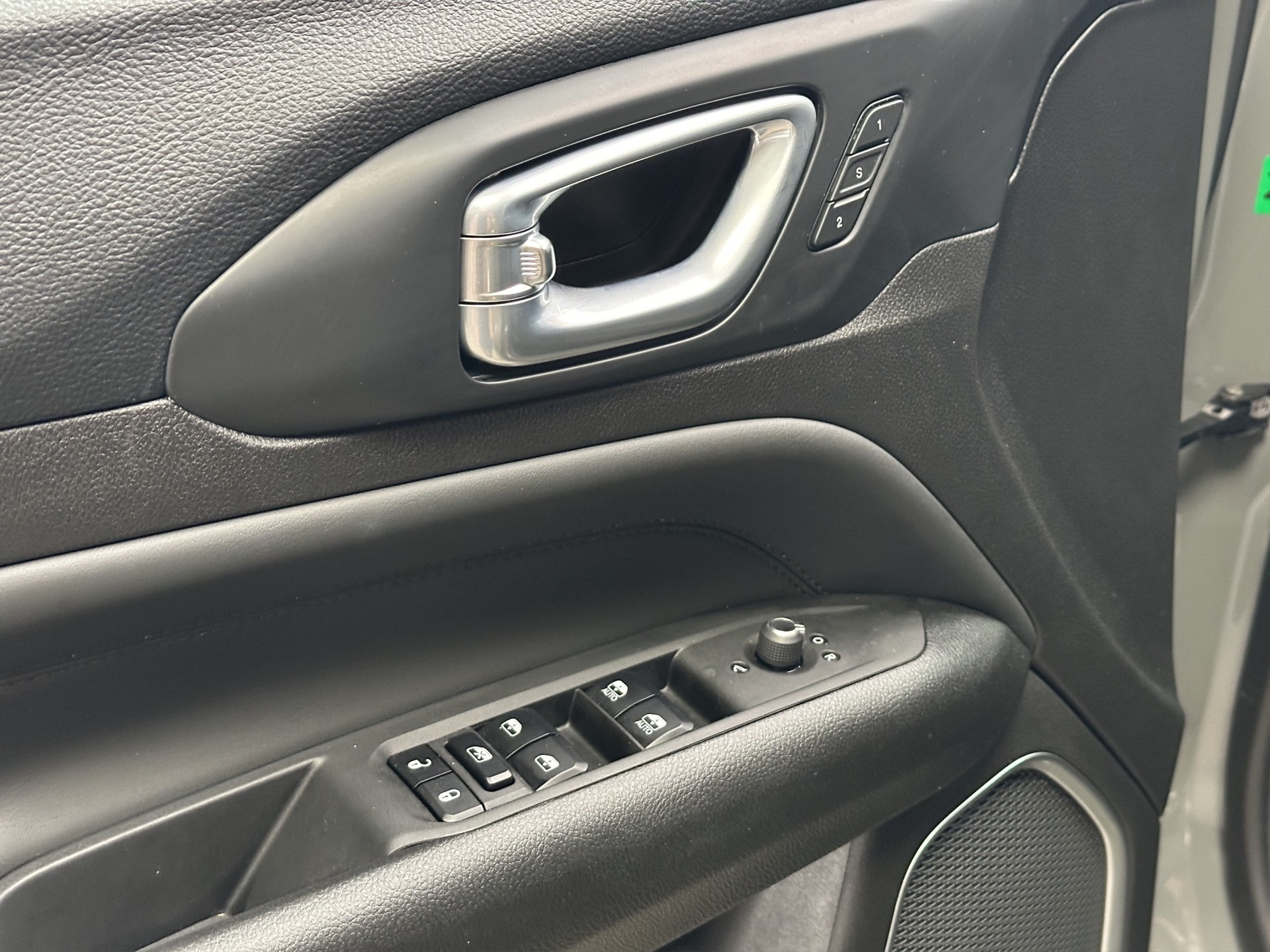 JEEP Compass 1.3 T PHEV Trailhawk AWD-image-7