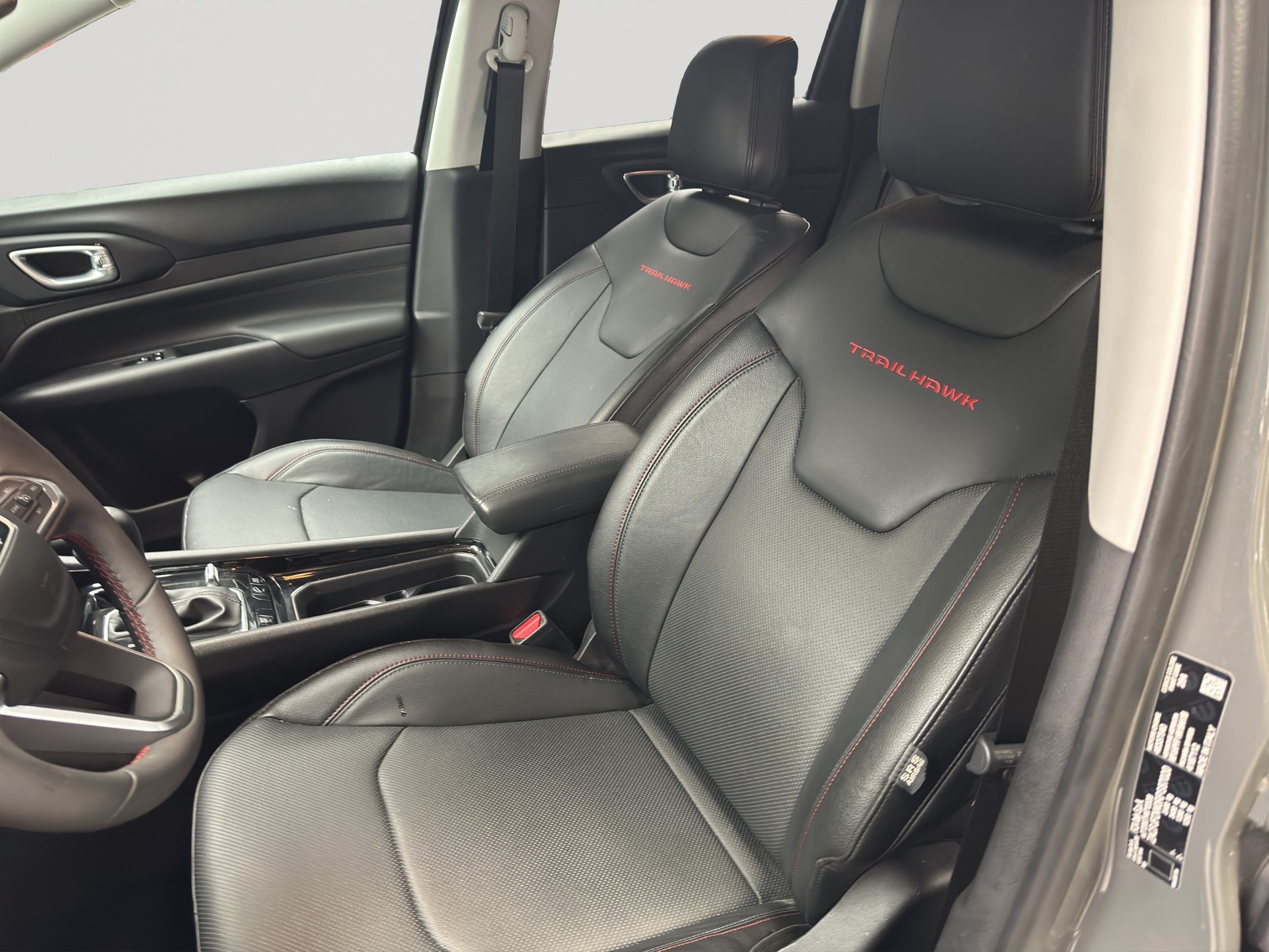 JEEP Compass 1.3 T PHEV Trailhawk AWD-image-5