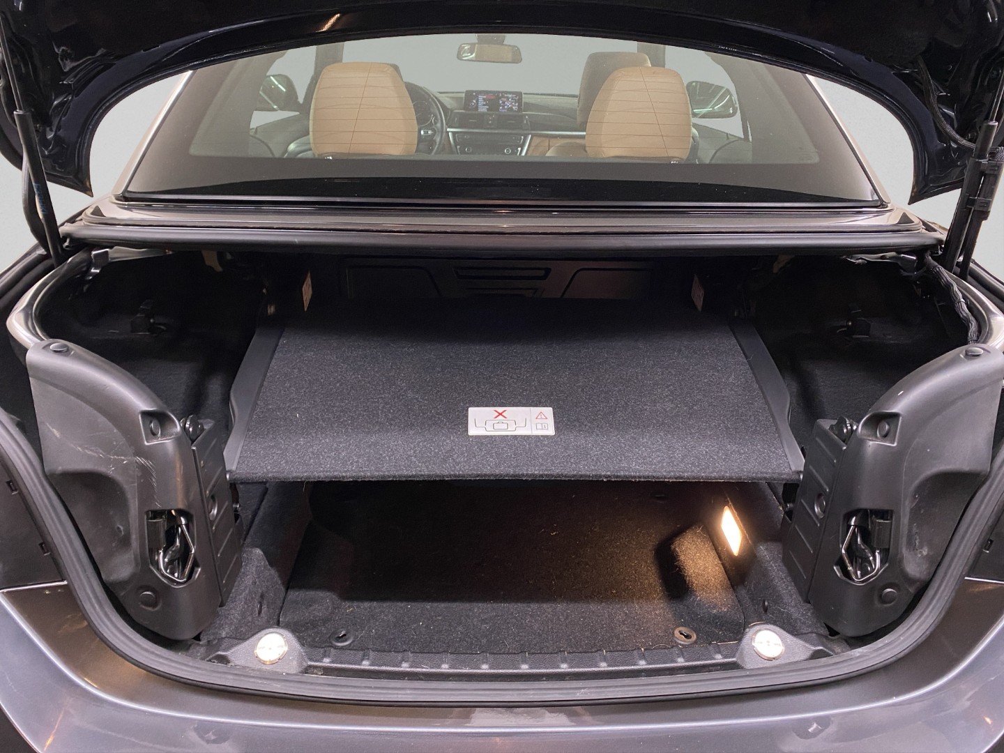 BMW 428i Cabriolet Luxury Line-image-23