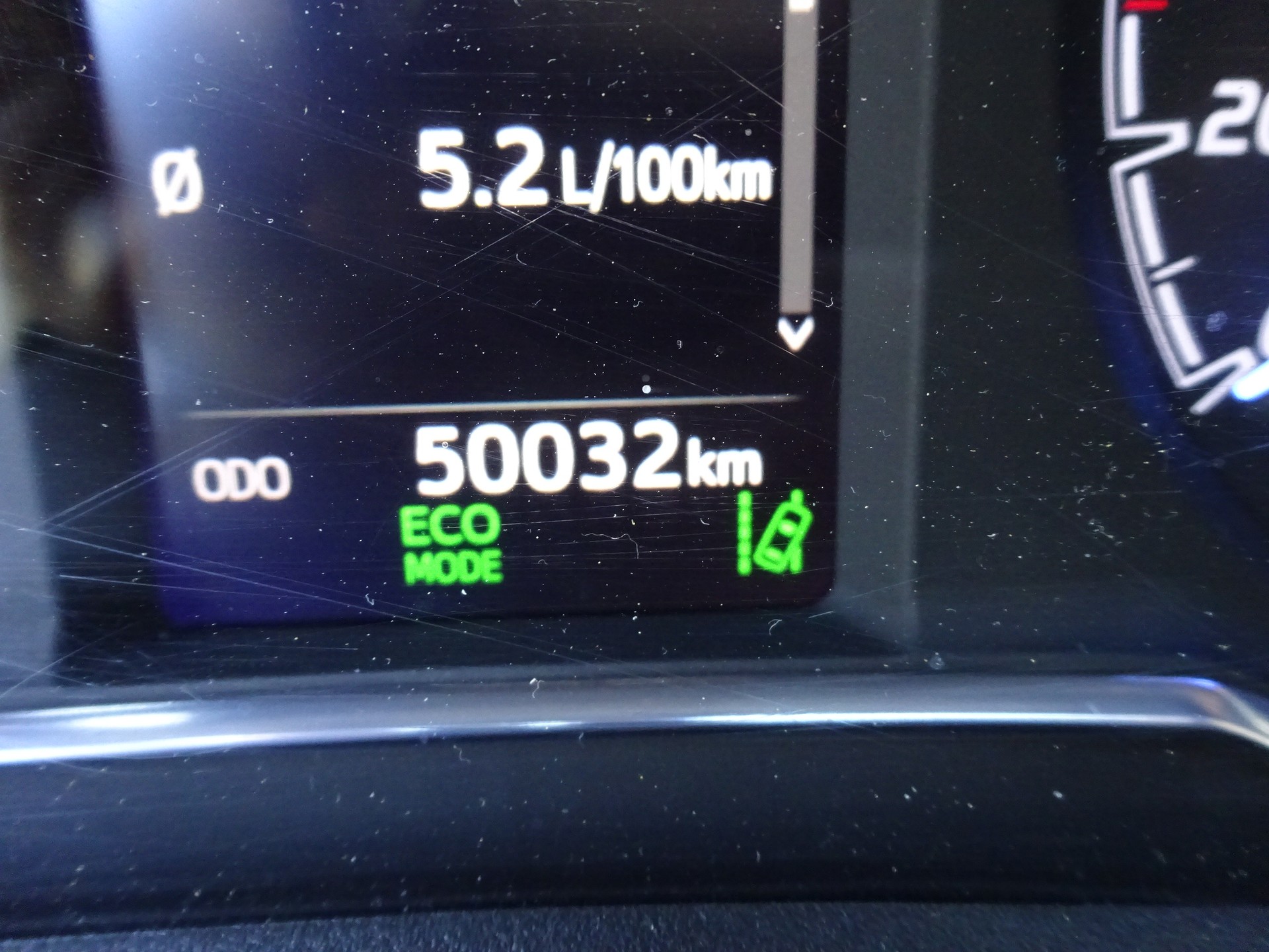 TOYOTA Yaris 1.5 VVT-i Hybrid Limited e-CVT-image-11
