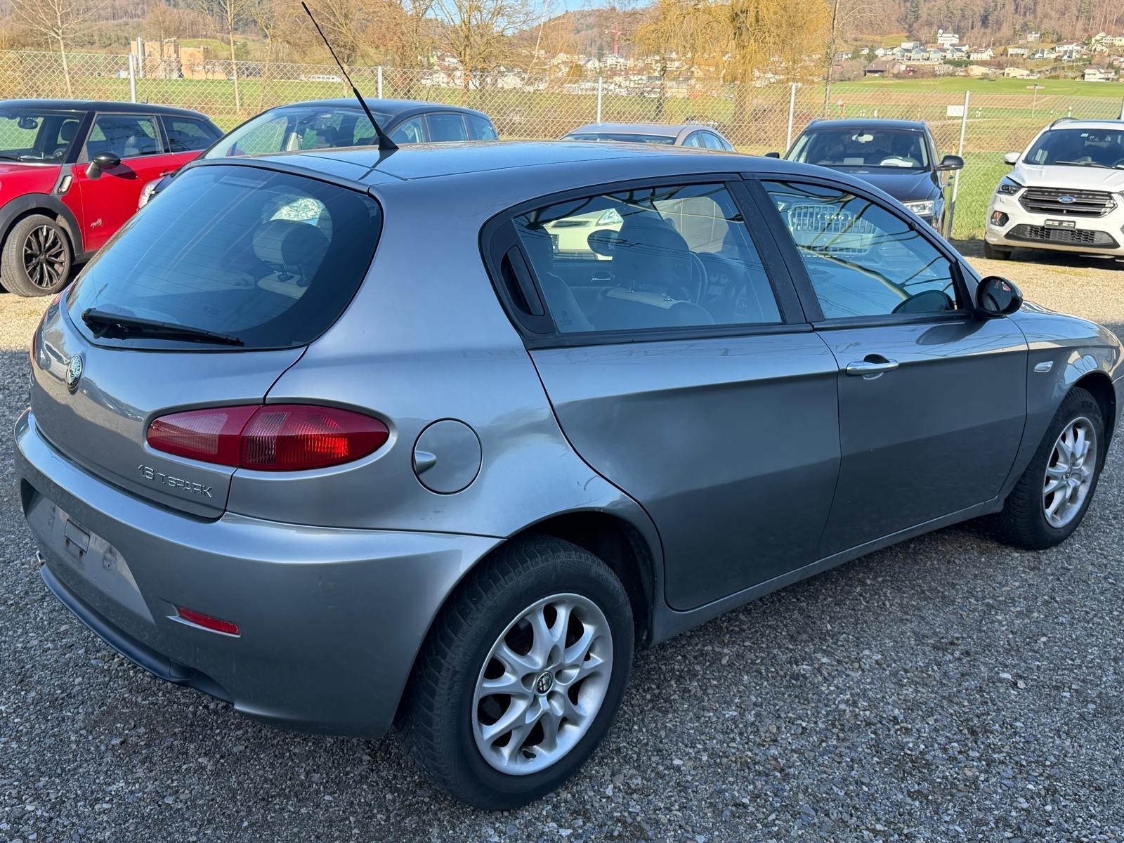 ALFA ROMEO 147 1.6 TS 16V-image-10