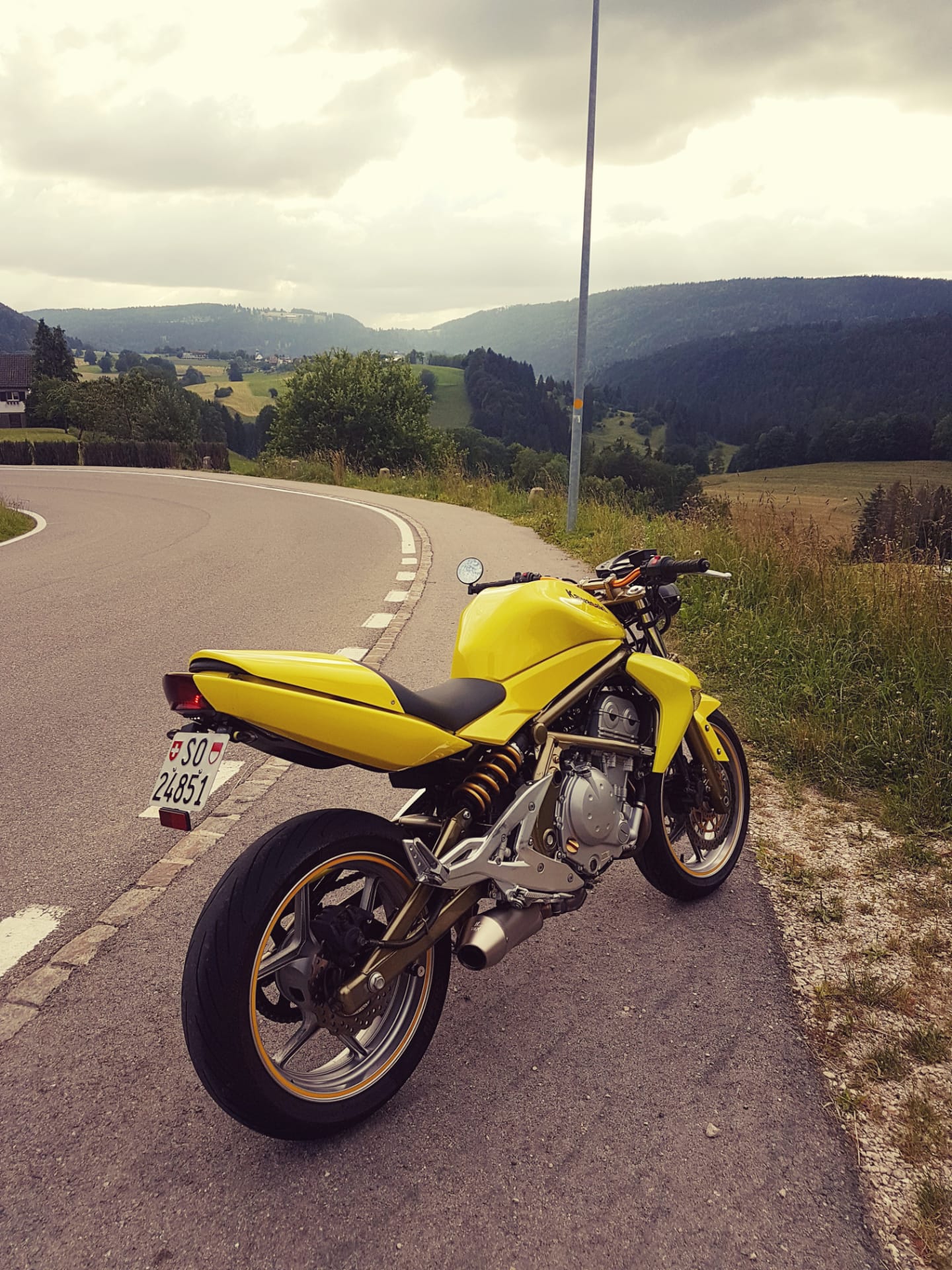 KAWASAKI ER-6 n-image-2